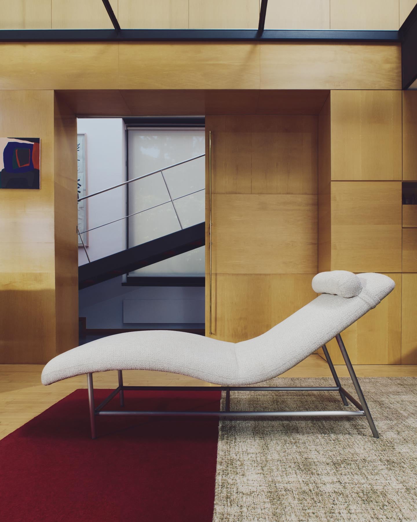 Divan Osla aus beigefarbener Chenille mit Beinen aus gebürstetem Edelstahl 175 cm in Beige präsentiert im Onlineshop von KAQTU Design AG. Tagesbett ist von Kave Home