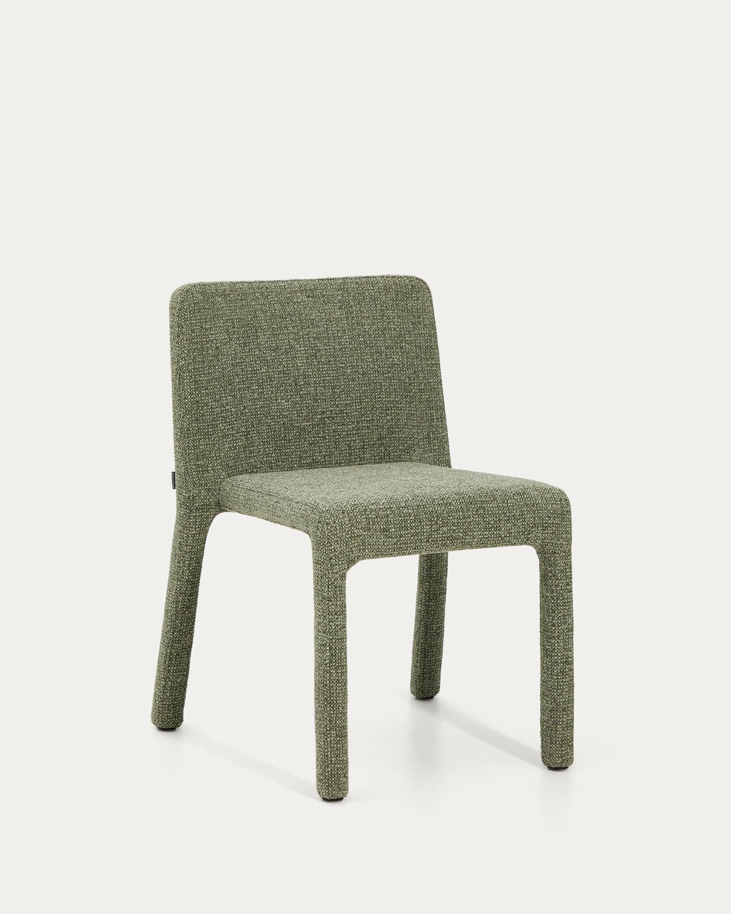 Stapelbarer Stuhl Loria mit grüner Chenille in Grün präsentiert im Onlineshop von KAQTU Design AG. Stuhl ist von Kave Home
