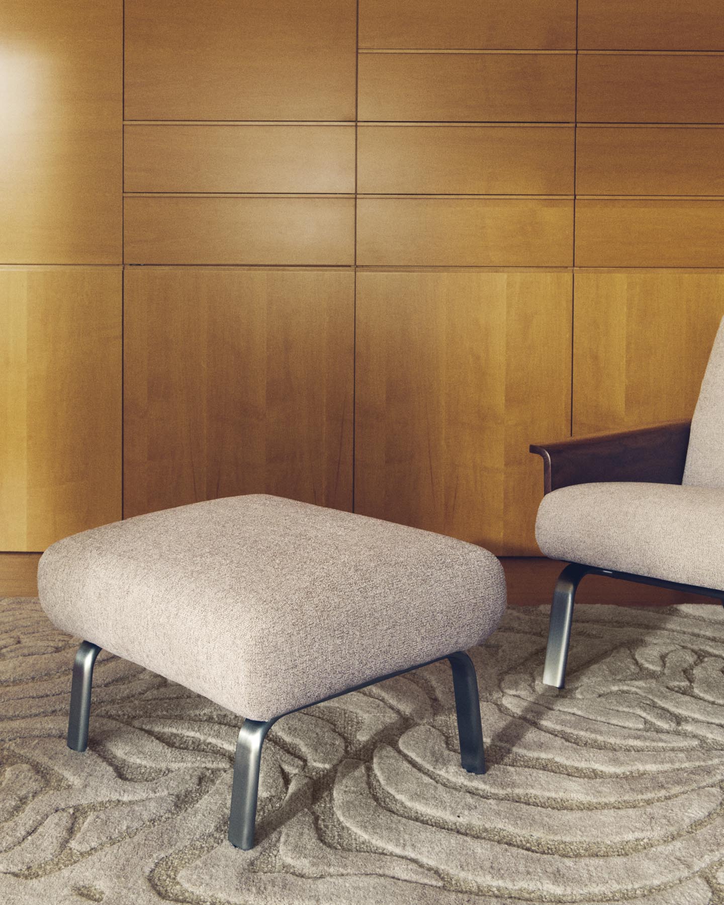 Fußablage Amsen in Hellbraun mit Beinen aus em gebürsteten Edelstahl 68 x 55 cm in Hellbraun präsentiert im Onlineshop von KAQTU Design AG. Pouf ist von Kave Home