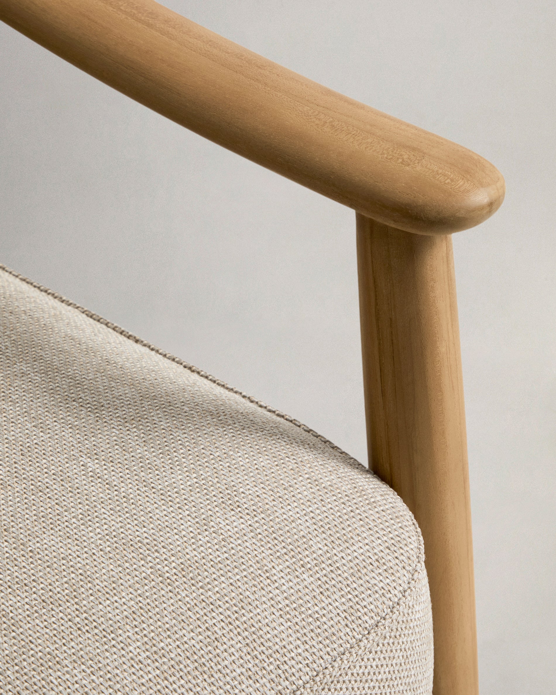 Outdoor-Sessel Elunda aus massivem Teakholz, FSC 100 % in Natur präsentiert im Onlineshop von KAQTU Design AG. Outdoor-Sessel ist von Kave Home