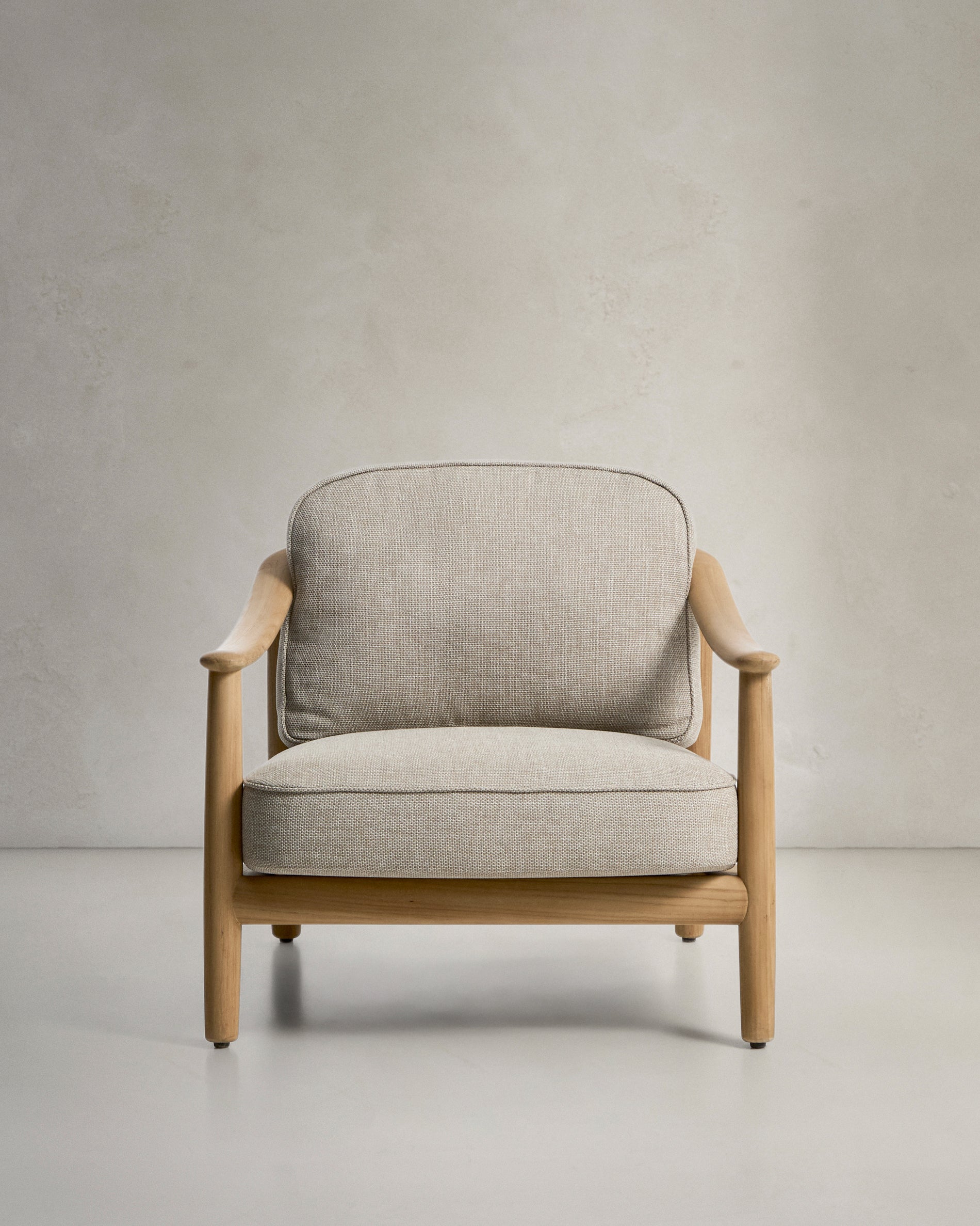 Outdoor-Sessel Elunda aus massivem Teakholz, FSC 100 % in Natur präsentiert im Onlineshop von KAQTU Design AG. Outdoor-Sessel ist von Kave Home