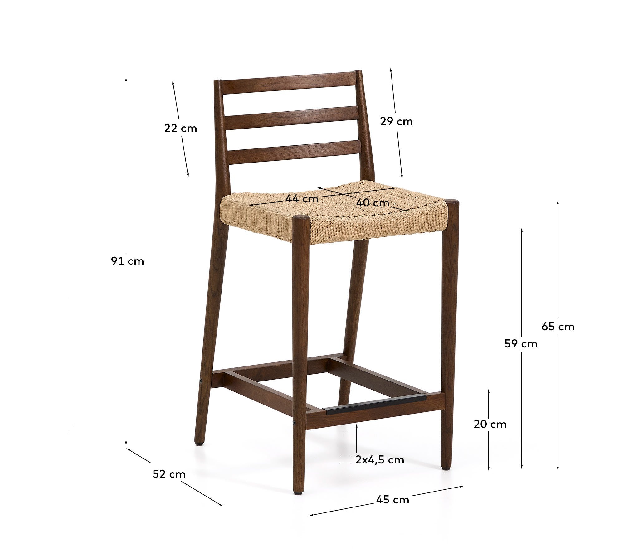 Analy Barhocker mit Rückenlehne aus massivem Eichenholz mit Nussbaum-Finish und Sitzfläche in Braun präsentiert im Onlineshop von KAQTU Design AG. Barhocker ist von Kave Home