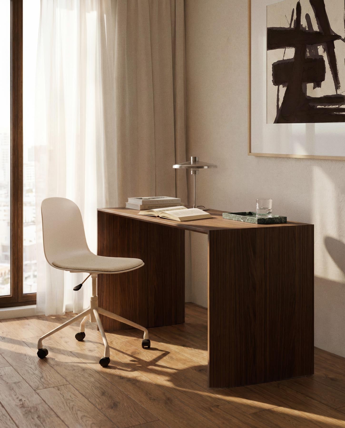 Schreibtischstuhl Debari mit Chenille-Kissen und Stahlbeinen mit beigem Finish  in Beige präsentiert im Onlineshop von KAQTU Design AG. Bürostuhl ist von Kave Home