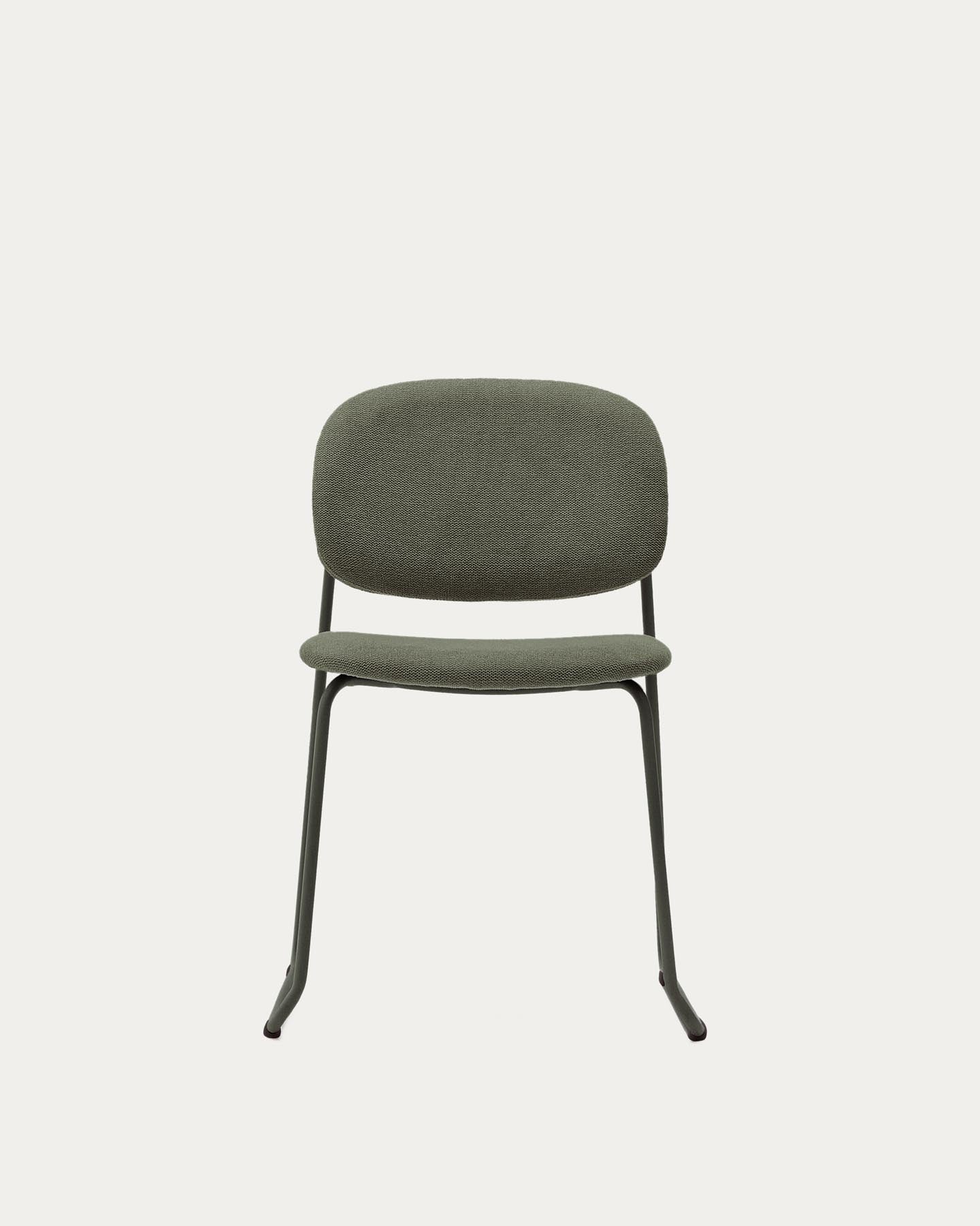 Stapelbarer Stuhl Meli mit grüner Chenille und Beinen aus grünem Metall, FSC Mix Credit in Grün präsentiert im Onlineshop von KAQTU Design AG. Stuhl ist von Kave Home