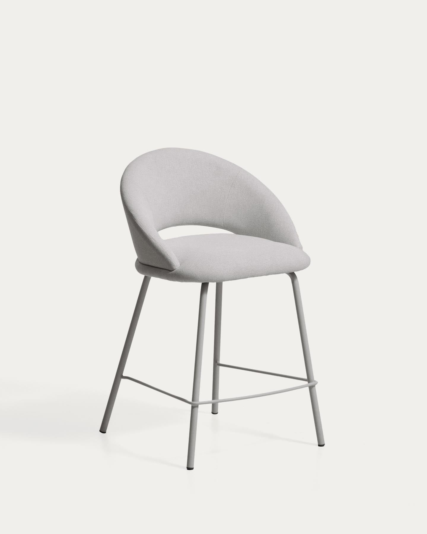 Hocker Bonali mit grauer Chenille und Beinen aus grauem Metall, FSC Mix Credit, 65 cm in Grau präsentiert im Onlineshop von KAQTU Design AG. Barhocker ist von Kave Home