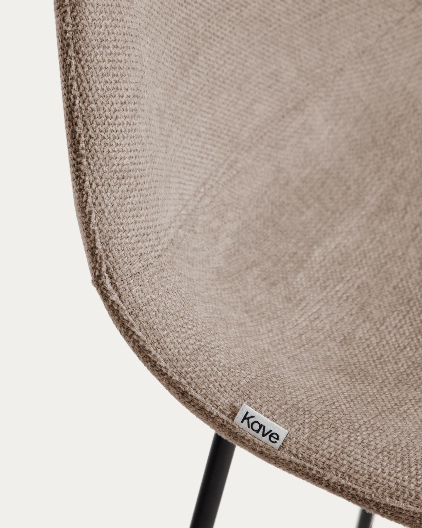 Hocker Zahara mit brauner Chenille und Stahlbeinen mit schwarzem Finish, 76 cm, FSC 100 % in Braun präsentiert im Onlineshop von KAQTU Design AG. Barhocker ist von Kave Home