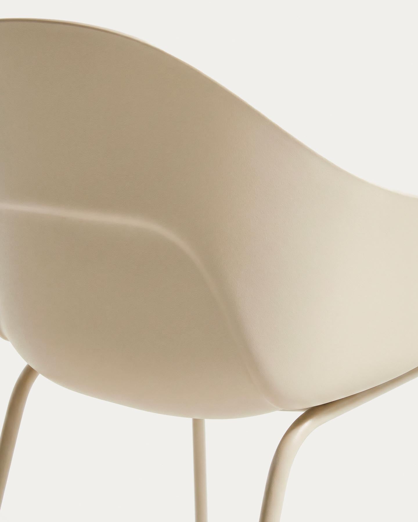Stuhl Sanile mit Stahlbeinen mit beigem Finish in Beige präsentiert im Onlineshop von KAQTU Design AG. Stuhl ist von Kave Home