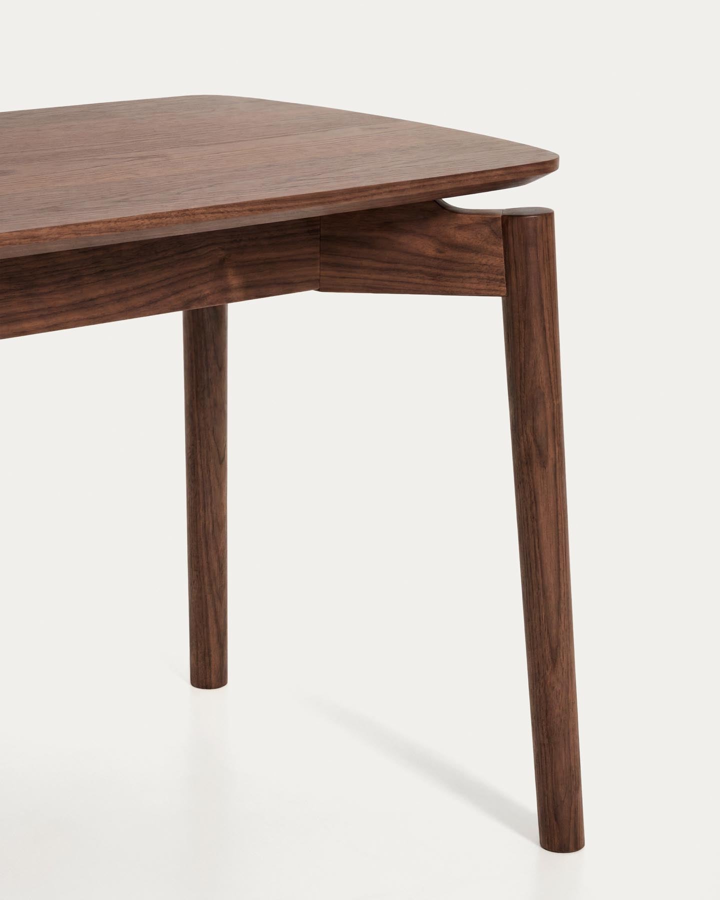Bank Evera aus Eichenfurnier mit Nussbaumfinish, 122 cm in Braun präsentiert im Onlineshop von KAQTU Design AG. Sitzbank ist von Kave Home