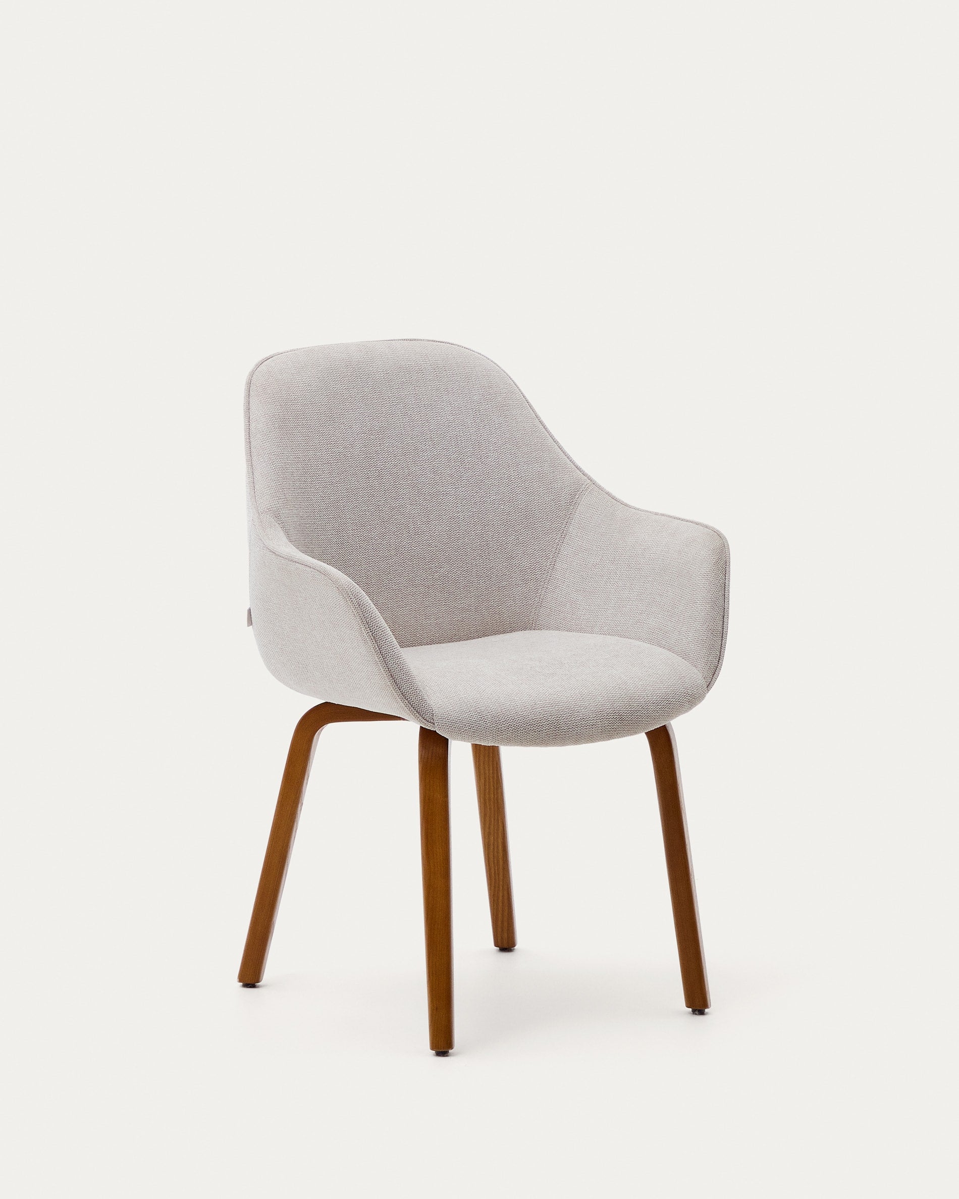 Aleli Stuhl mit Chenille in Beige Beine aus massivem Eschenholz mit Nussholz-Finish