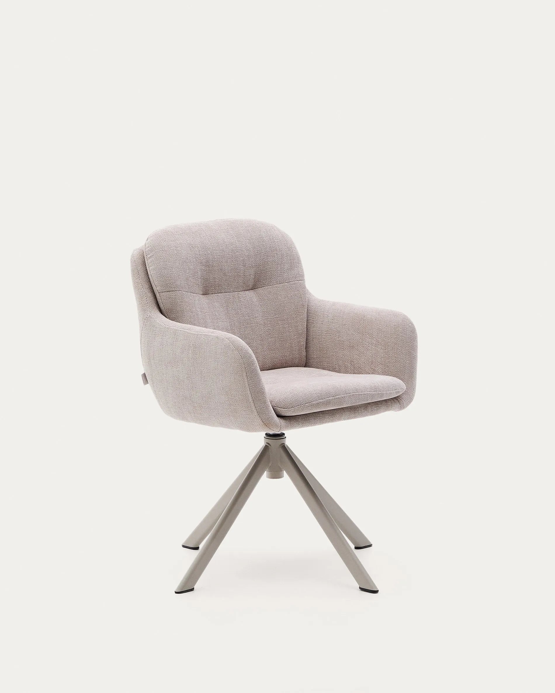 Eleganter Drehstuhl Lexa: Beigefarbene Chenille, Stahlbeine, flexibler Drehmechanismus. Komfort und Stil vereint.