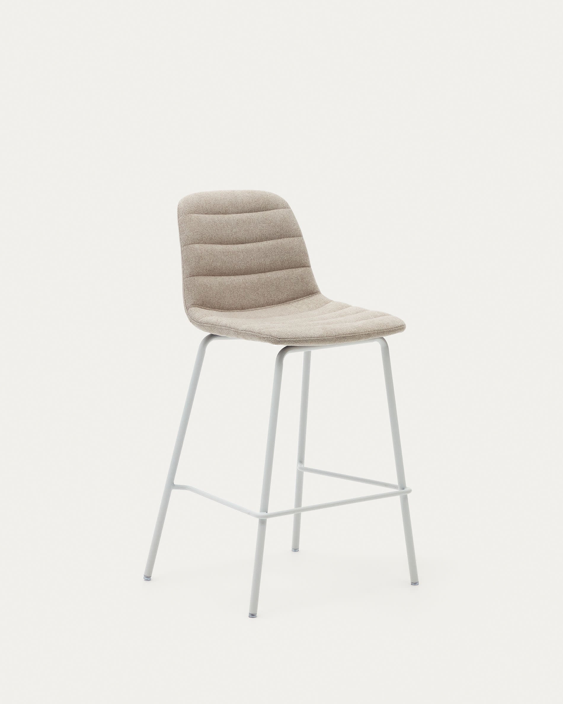3D-Modell: Zunilda Hocker, 65 cm, beigefarbenes Chenille, mattweisser Stahl. Modernes Design, ideal für stilvolle Räume.