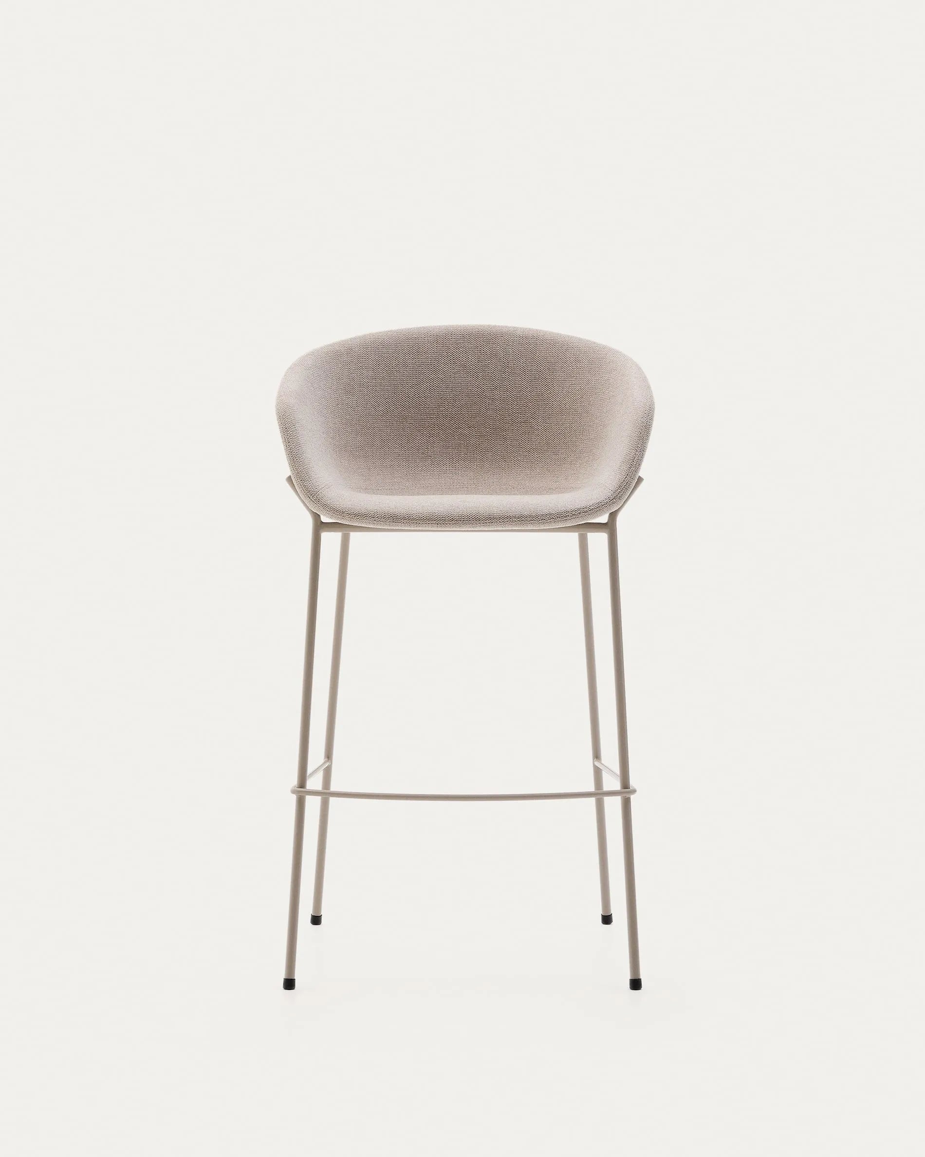 Eleganter Hocker Yvette: Beigefarbene Chenille-Sitzfläche, Stahlbeine mit Finish, 75 cm hoch, ideal für moderne Räume.