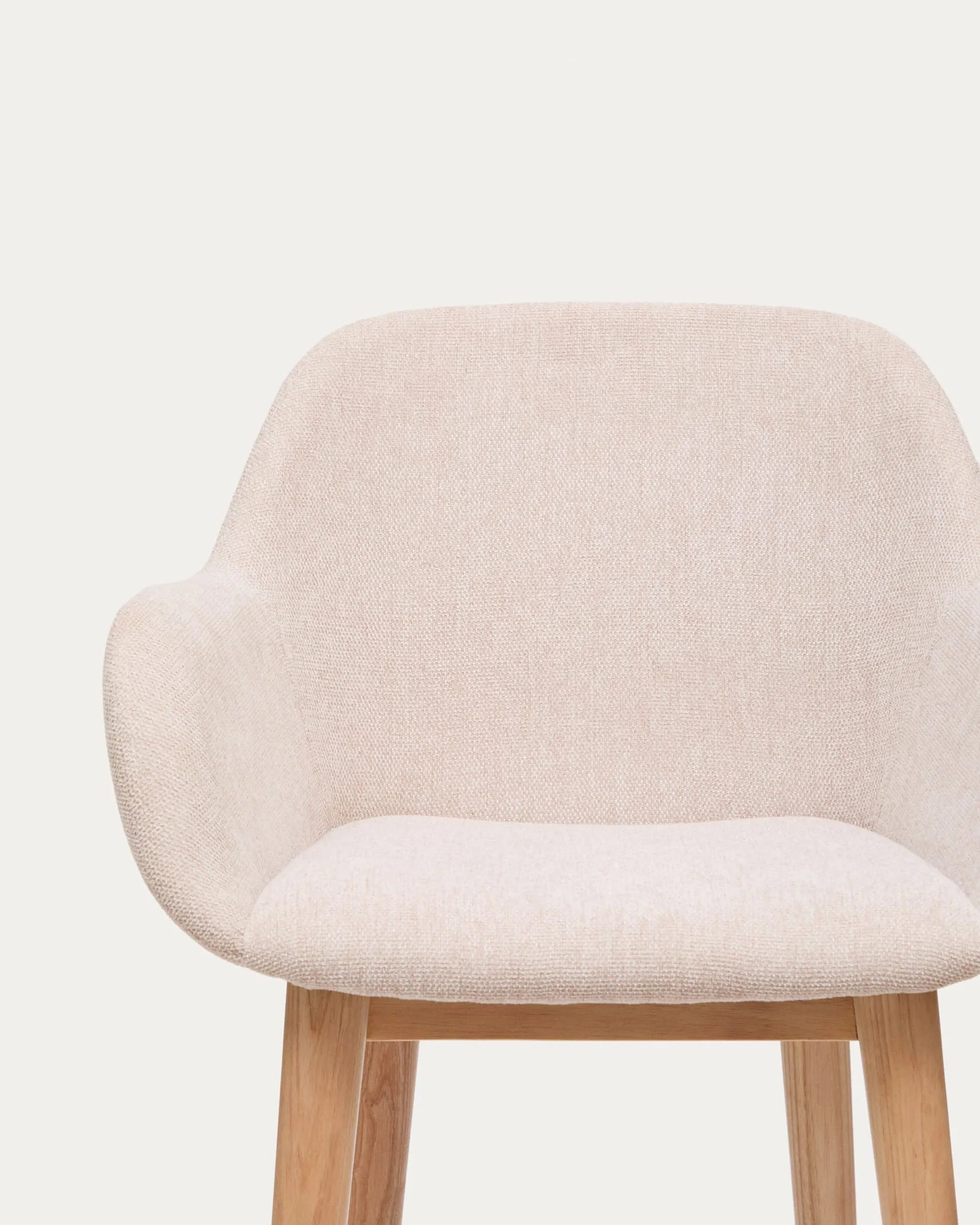 Eleganter Hocker Konna, 65 cm, beige, mit stabilen Beinen aus massivem Eschenholz und hellem Finish, ideal für modernes Wohnen.