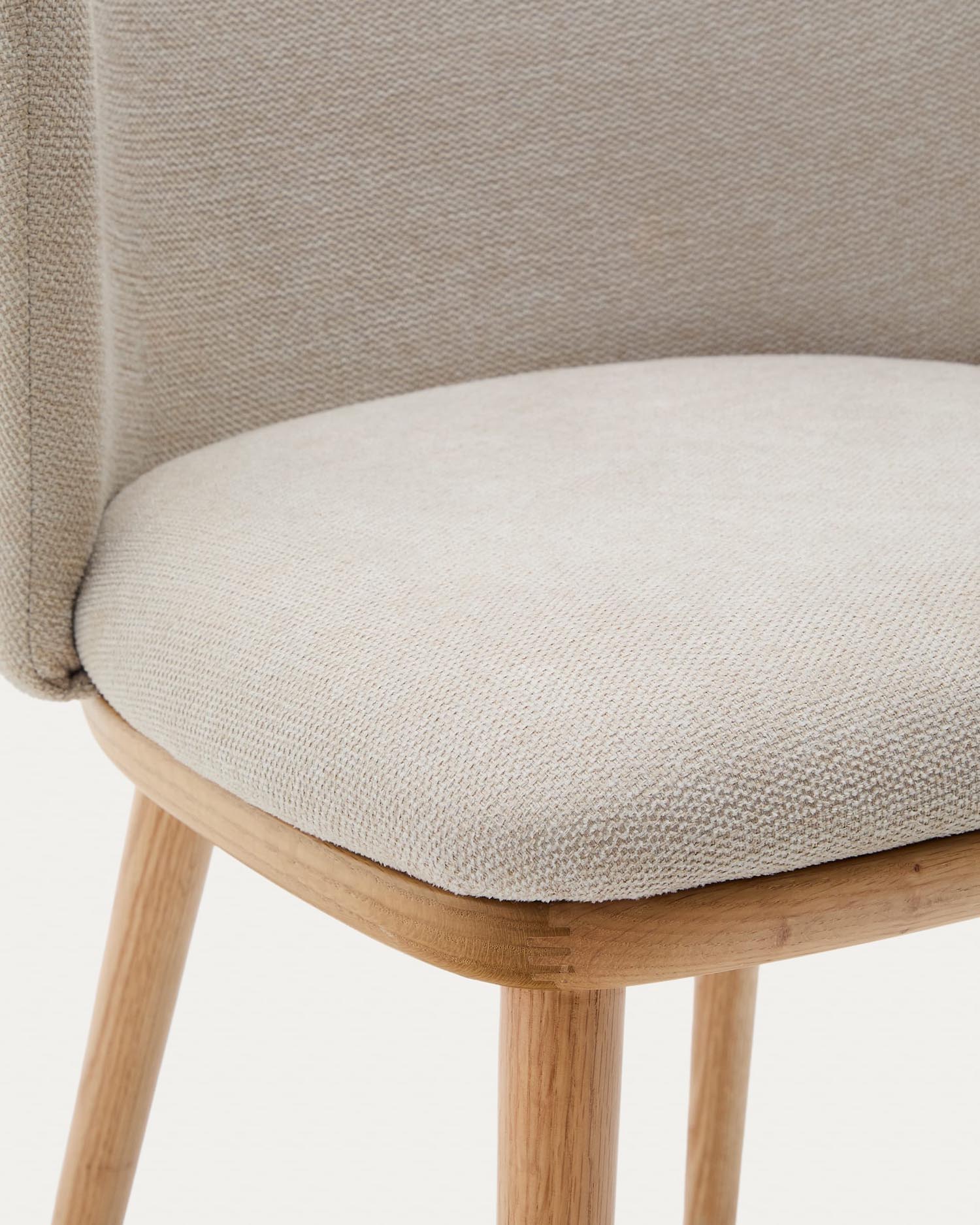 Chair Ciselia beige chenille and solid ash with natural finish FSC Mix Credit