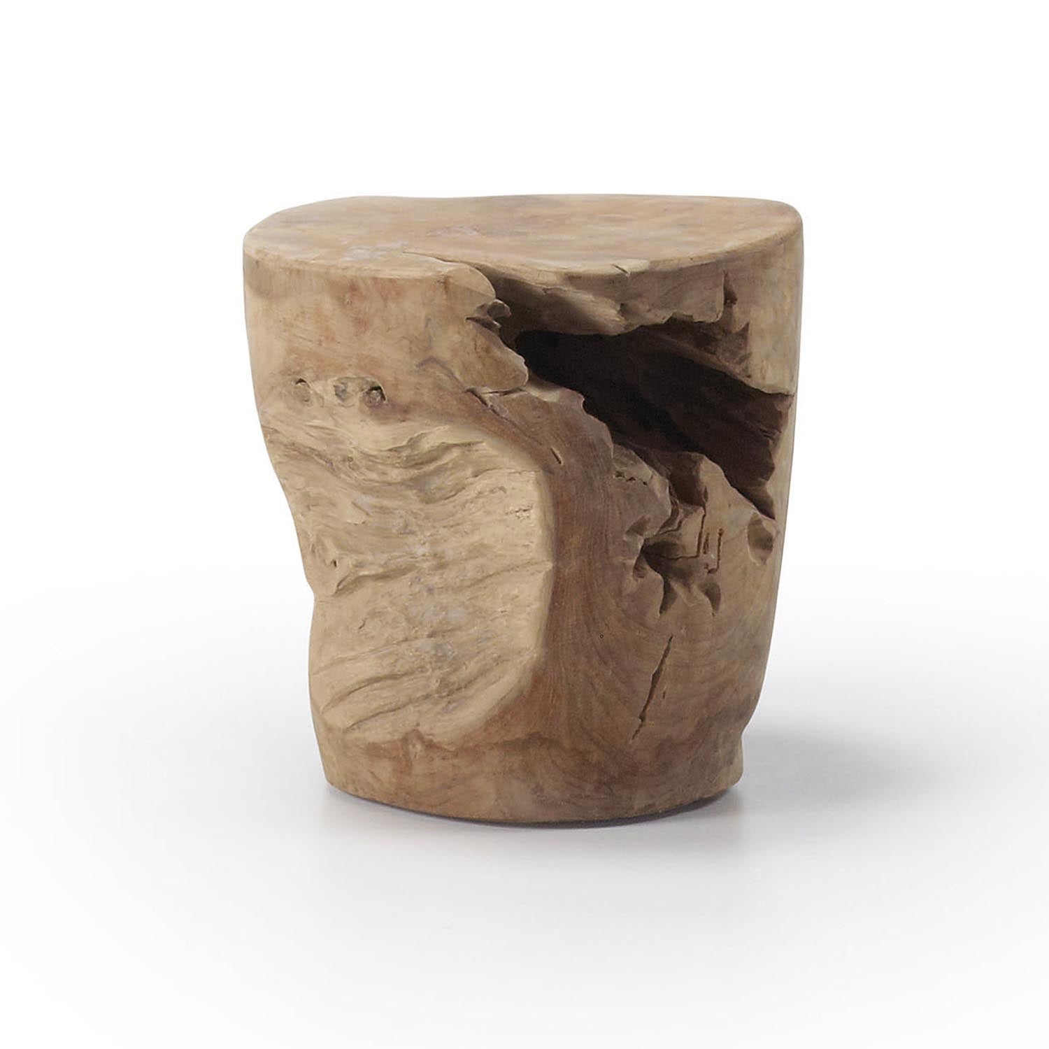 Der Tropicana Beistelltisch Ø 35 cm von Kave Home aus 100% Teakholz vereint modernes Design, Langlebigkeit und Vielseitigkeit.