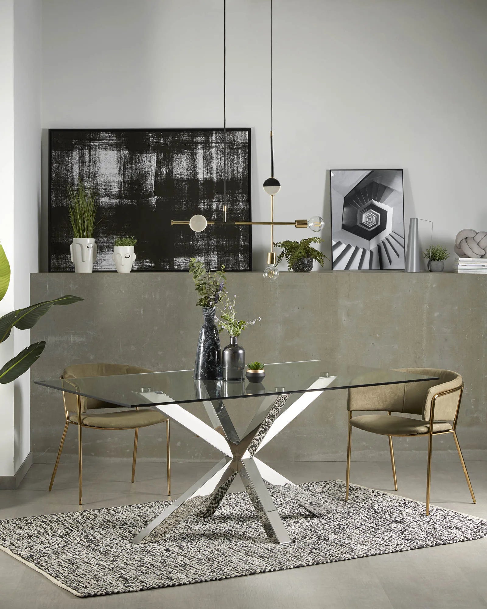 Eleganter Argo Tisch: Glasplatte und Edelstahlbeine, 180x100 cm. Modernes Design für stilvolle Esszimmer.