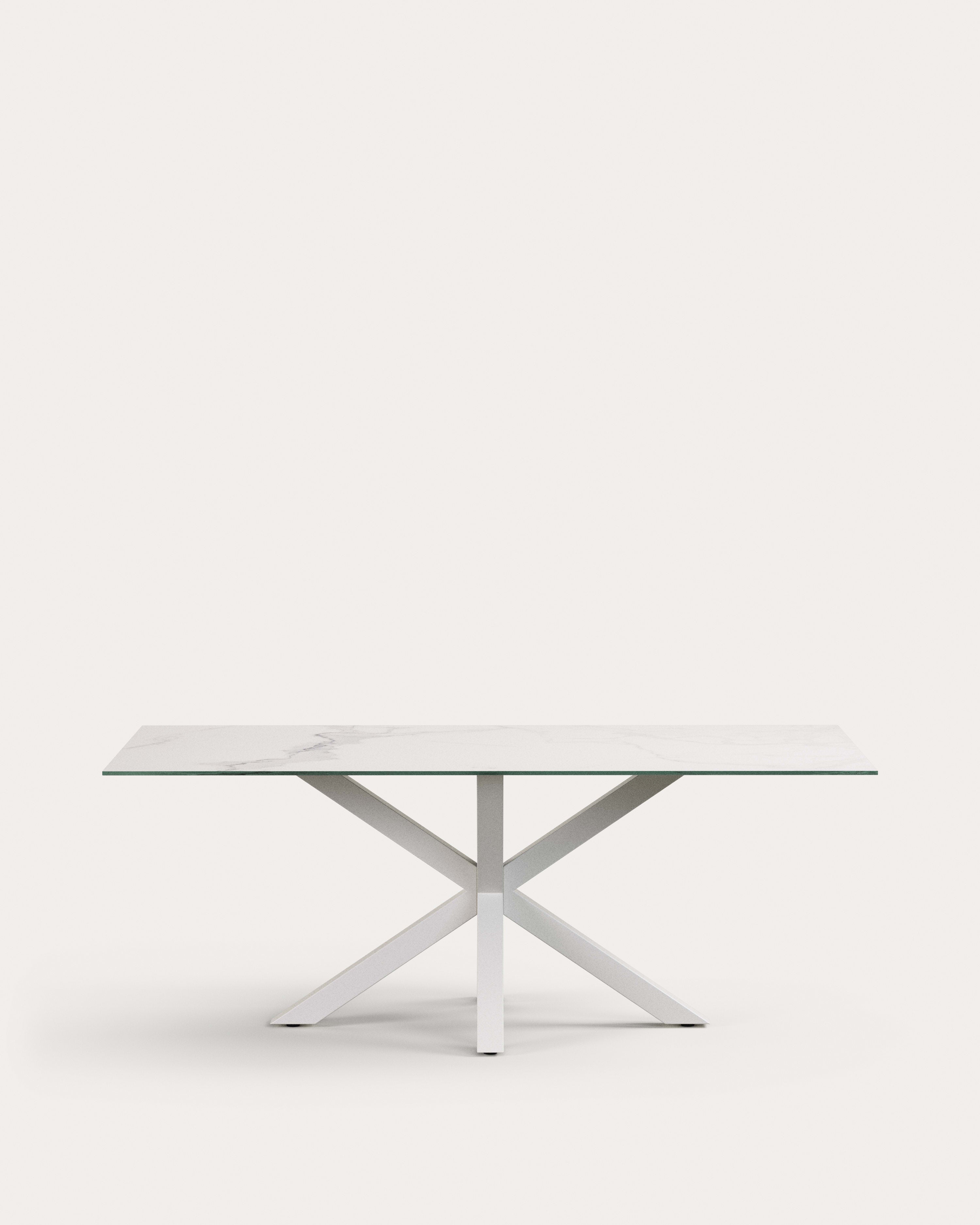 Eleganter Tisch Argo: Weisses Kalos-Porzellan, stabile Stahlbeine, 200x100 cm. Perfekt für stilvolle, gesellige Runden.