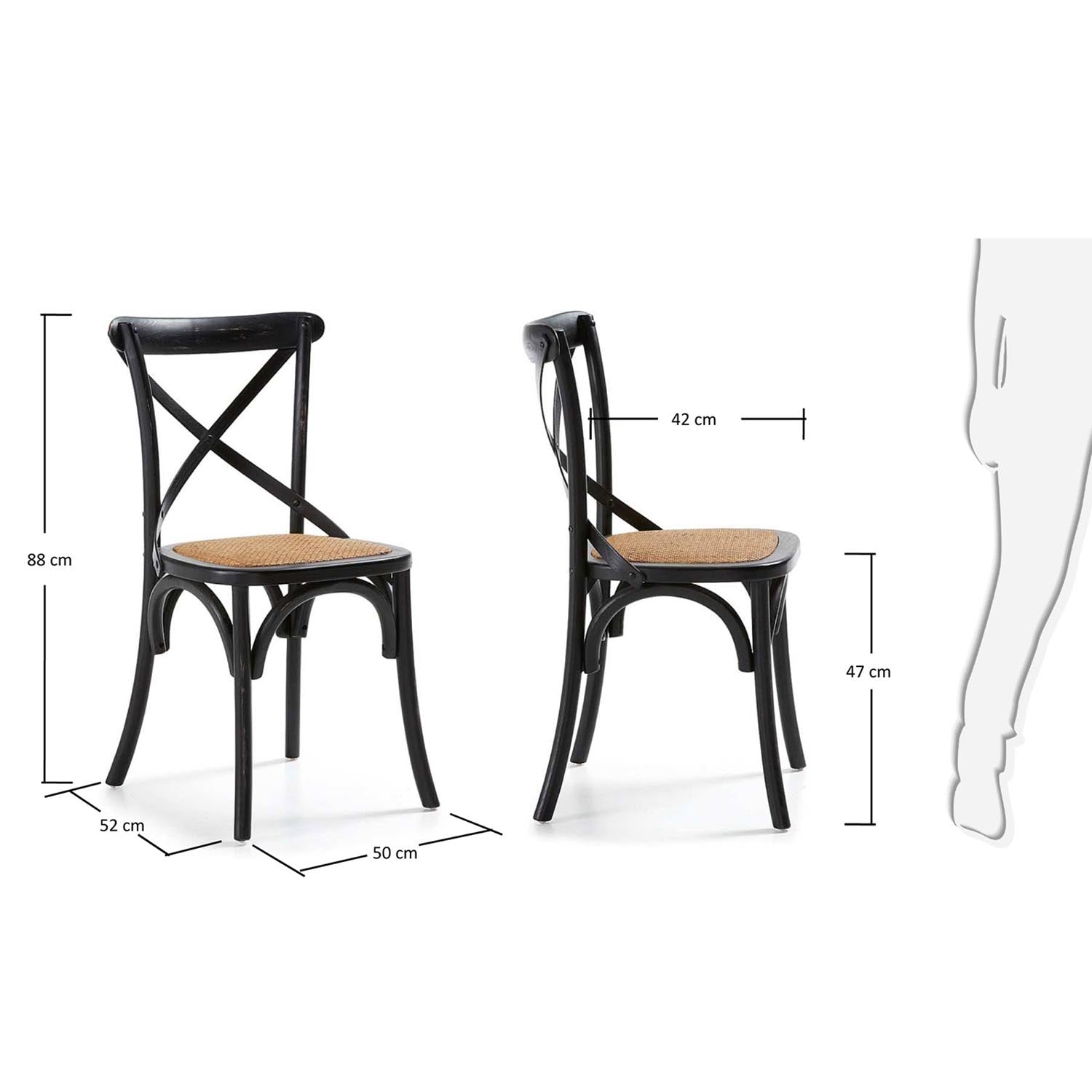 Alsi Stuhl: Birkenholz mit schwarzem Lack und Rattan-Sitz von Kave Home.