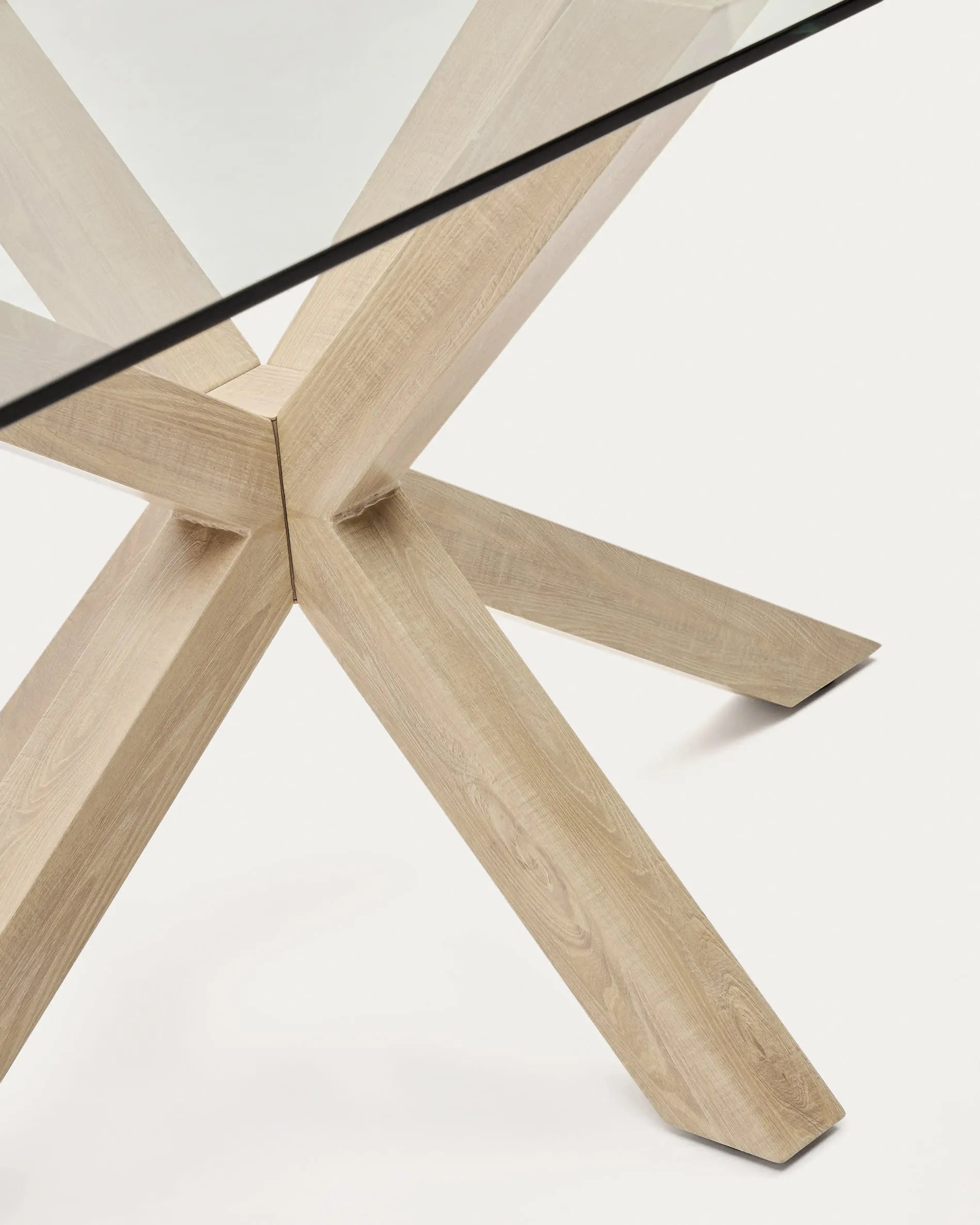 Eleganter Argo Tisch: Glasplatte trifft auf Stahlbeine in Holzoptik, 200x100 cm, ideal für stilvolle Zusammenkünfte.