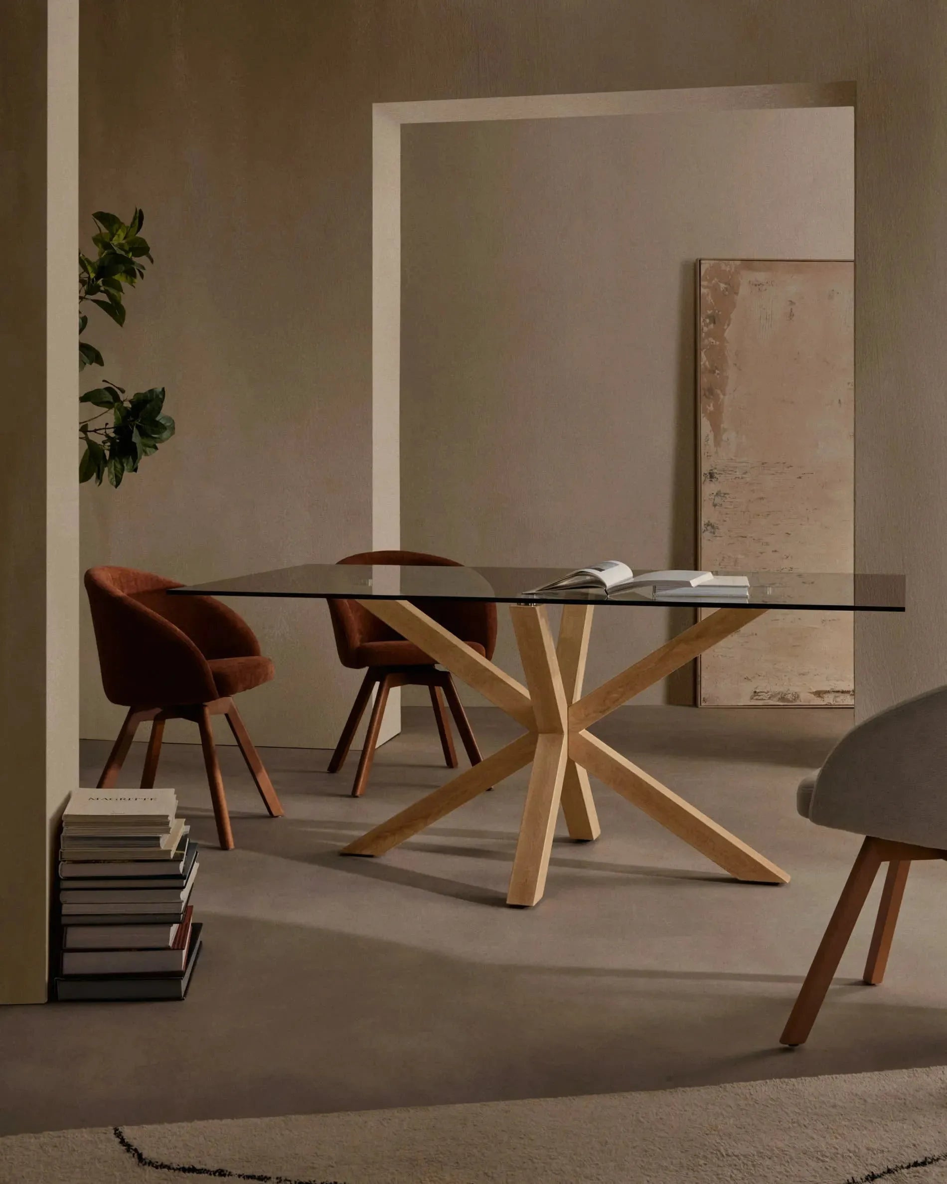 Eleganter Argo Tisch: Glasplatte, Stahlbeine in Holzoptik, 200x100 cm, modernes Design, perfekt für Wohn- oder Arbeitsräume.