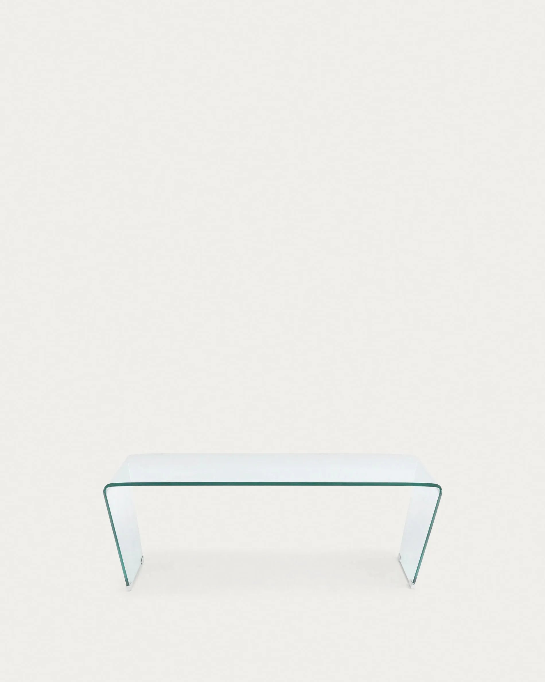 Der Burano Couchtisch: Eleganz in Glas, minimalistisch und zeitlos, ideal für stilvolle, lichtdurchflutete Räume.