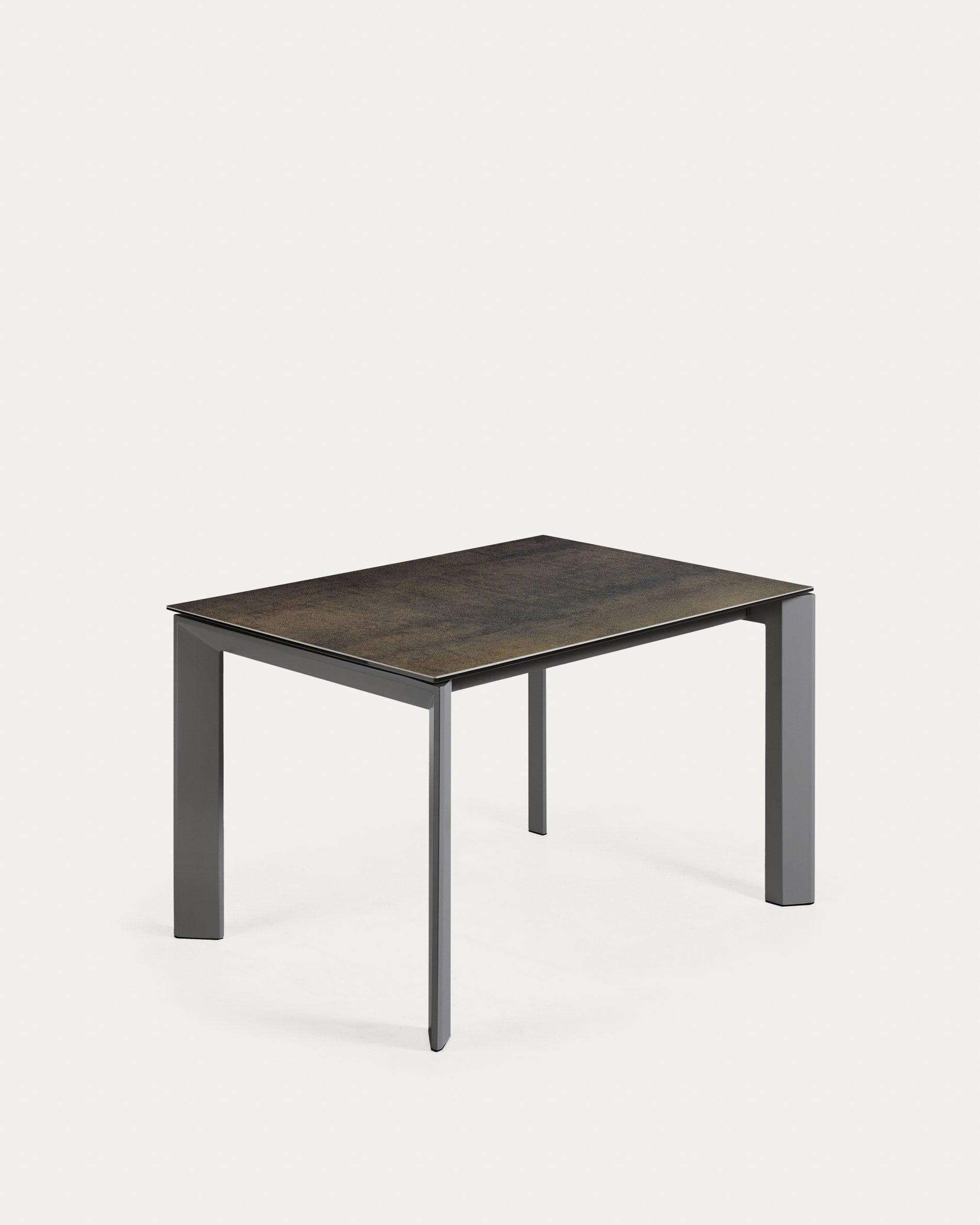 Eleganter Axis Ausziehtisch: Feinsteinzeug in Iron Moss, Stahlbeine Anthrazit, ausziehbar 120-180 cm, stilvoll und langlebig.