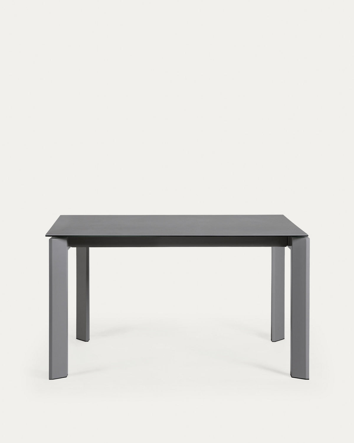 Axis Ausziehtisch Feinsteinzeug mit Vulcano Roca Finish Stahlbeine in Dunkelgrau 140 (200) cm in Grau präsentiert im Onlineshop von KAQTU Design AG. Esstisch ist von Kave Home