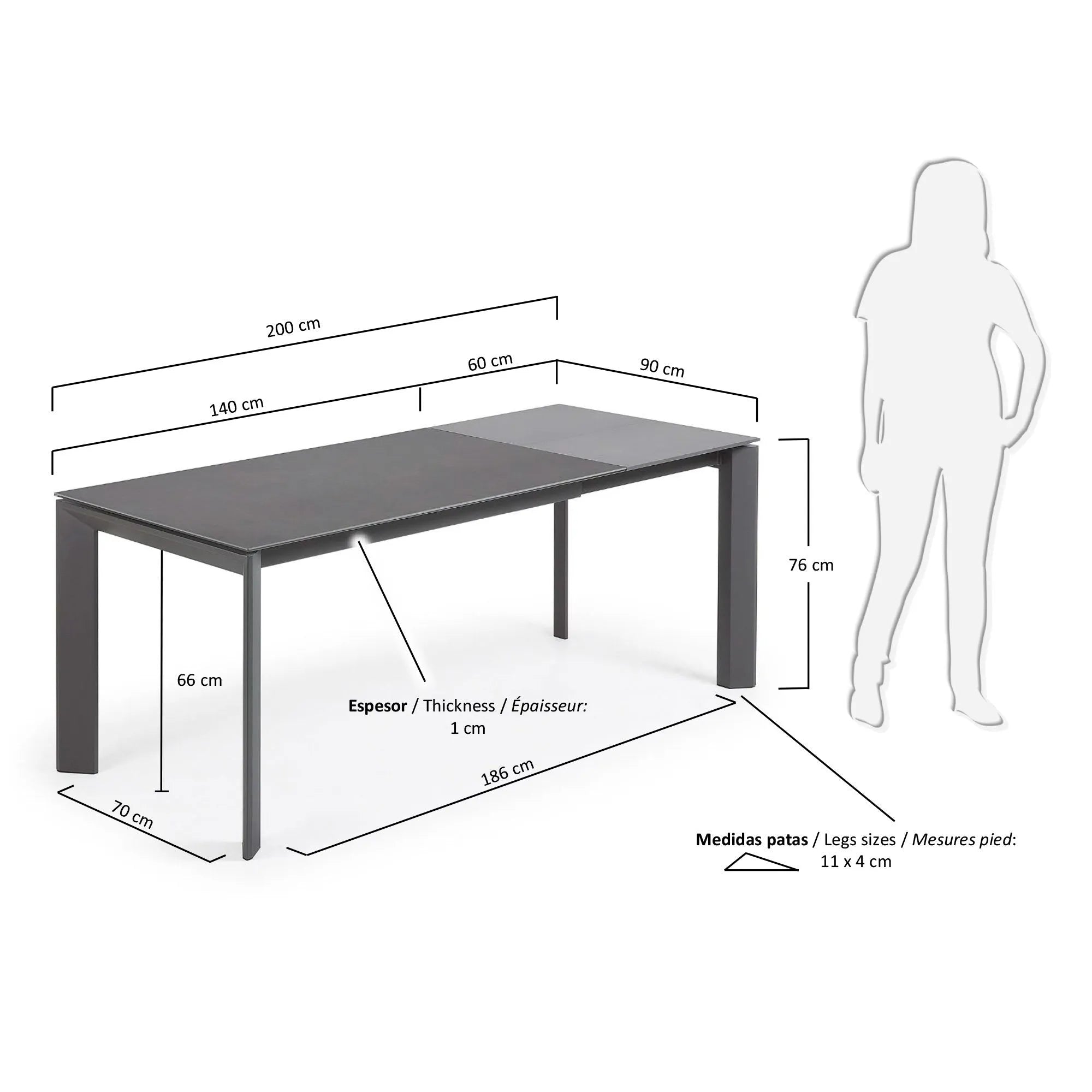 Der Axis Ausziehtisch kombiniert modernes Design mit Funktionalität: Feinsteinzeug in Vulcano Roca Finish und stabile Stahlbeine.