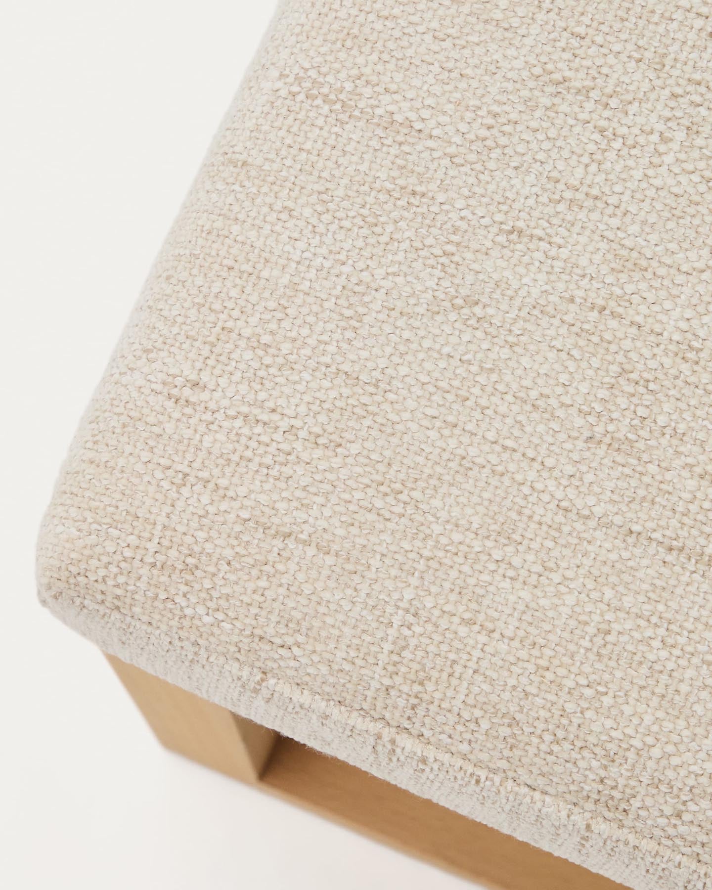 Bank Loya aus beiger Chenille und Buchenholz 128 cm in Beige, Natur präsentiert im Onlineshop von KAQTU Design AG. Sitzbank ist von Kave Home