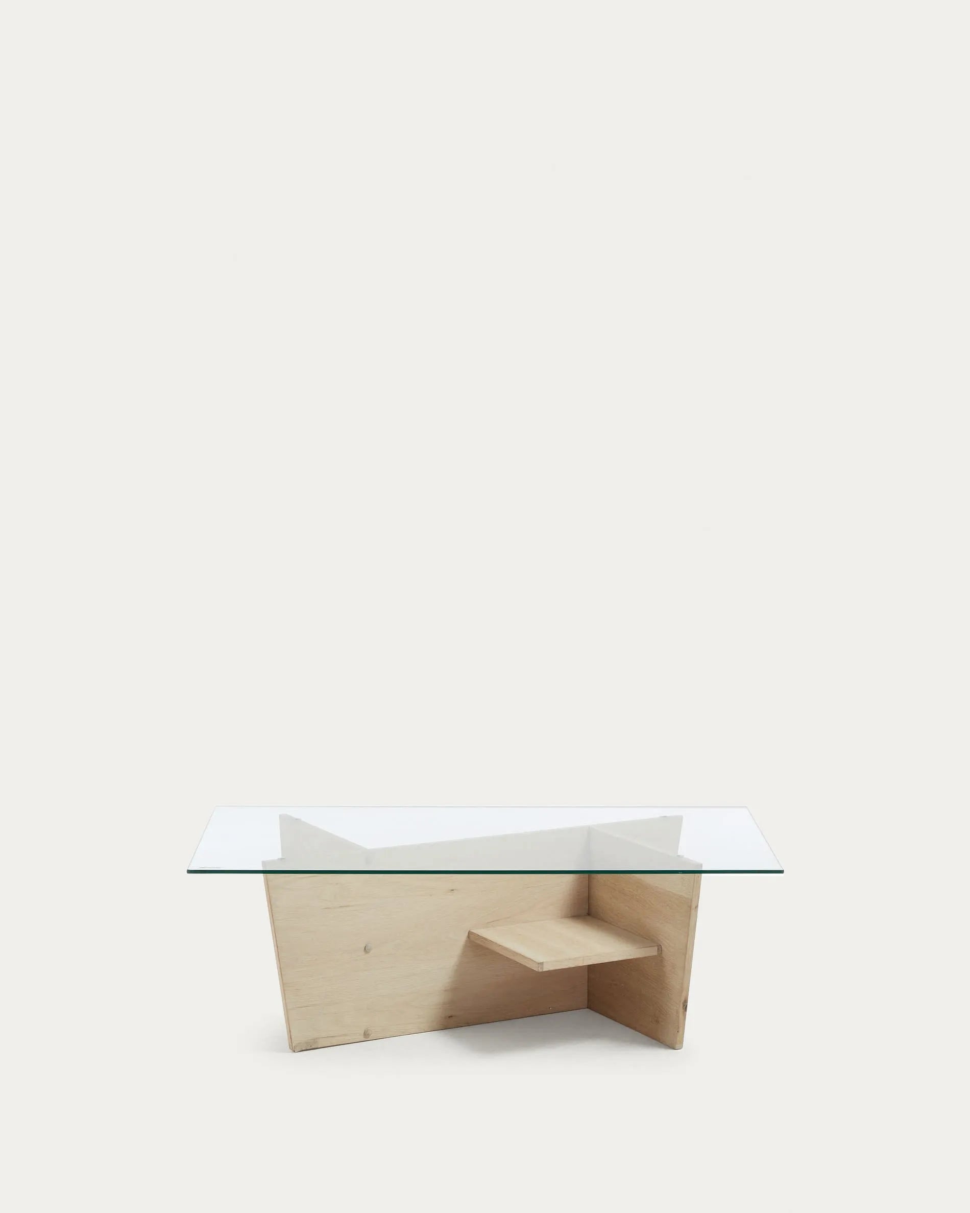 Der Balwind Couchtisch vereint Glas und Holz zu einem stilvollen Highlight, das Eleganz und Funktionalität bietet.
