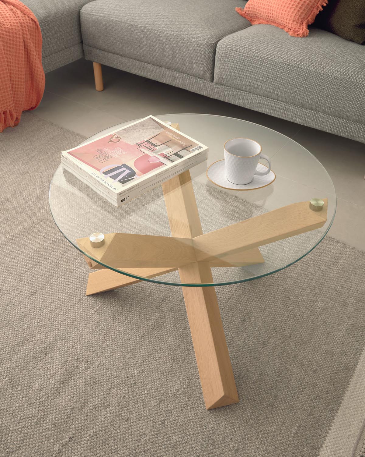 Stilvoller Lotus Glastisch mit Eichenbeinen, Ø 65 cm von Kave Home.
