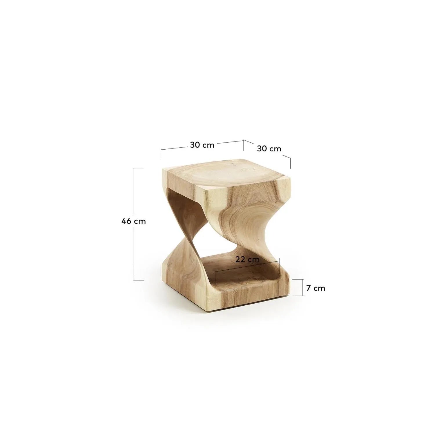 Eleganter Hakon Beistelltisch mit filigranem Schnitzdesign, 30x30 cm.