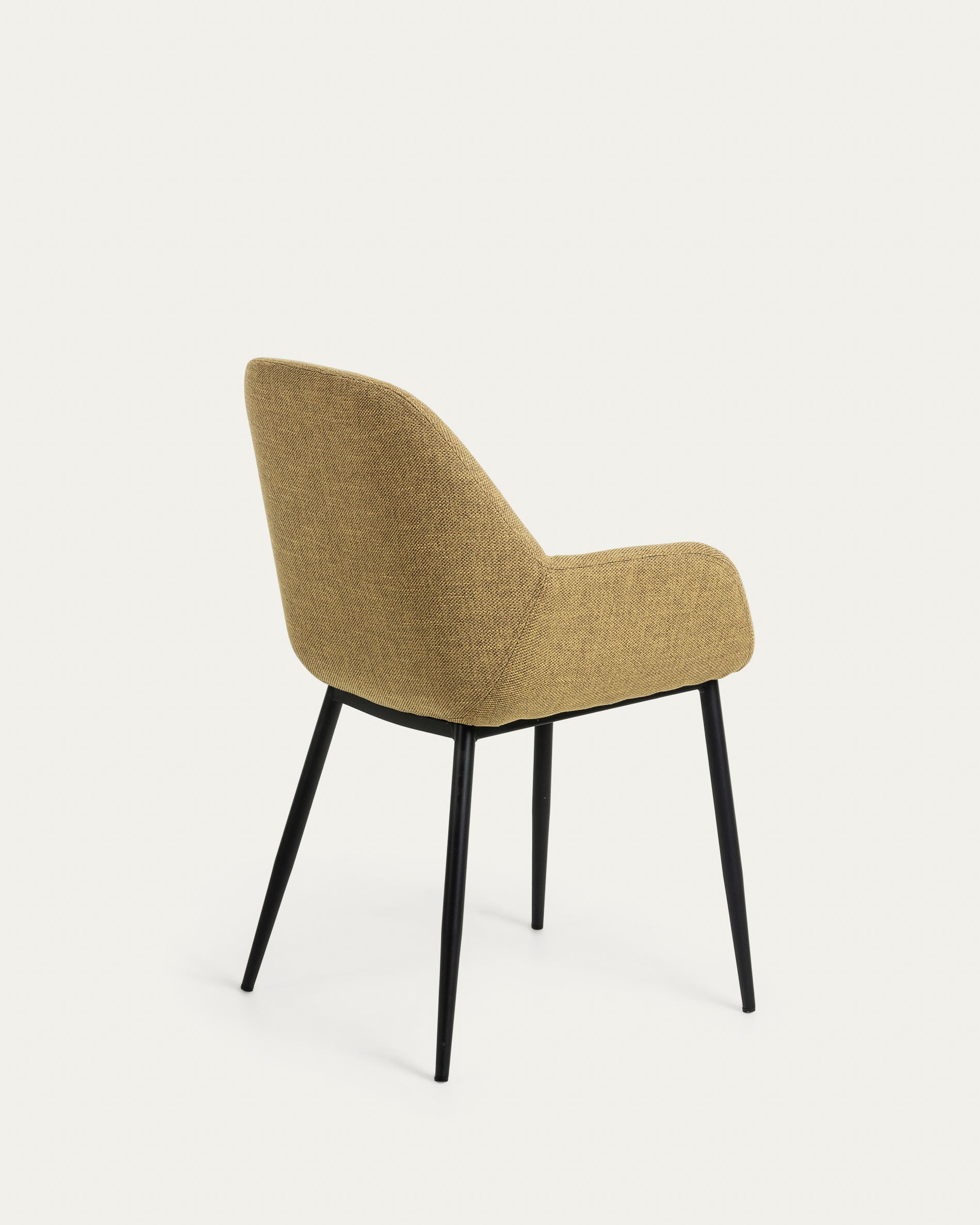 Konna Stuhl in Senfgelb mit schwarz lackierten Stahlbeinen FR in Senfgelb präsentiert im Onlineshop von KAQTU Design AG. Stuhl ist von Kave Home