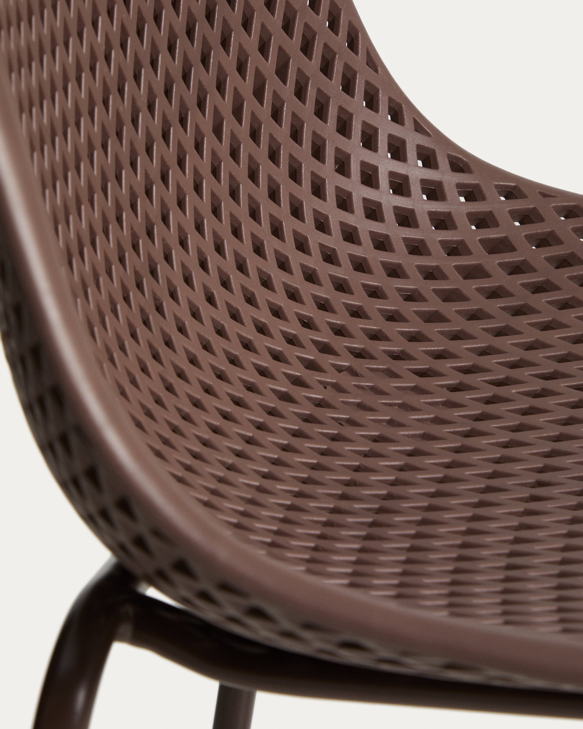 Outdoor-Hocker Quinby in Braun, 75 cm in Braun präsentiert im Onlineshop von KAQTU Design AG. Hocker Outdoor ist von Kave Home