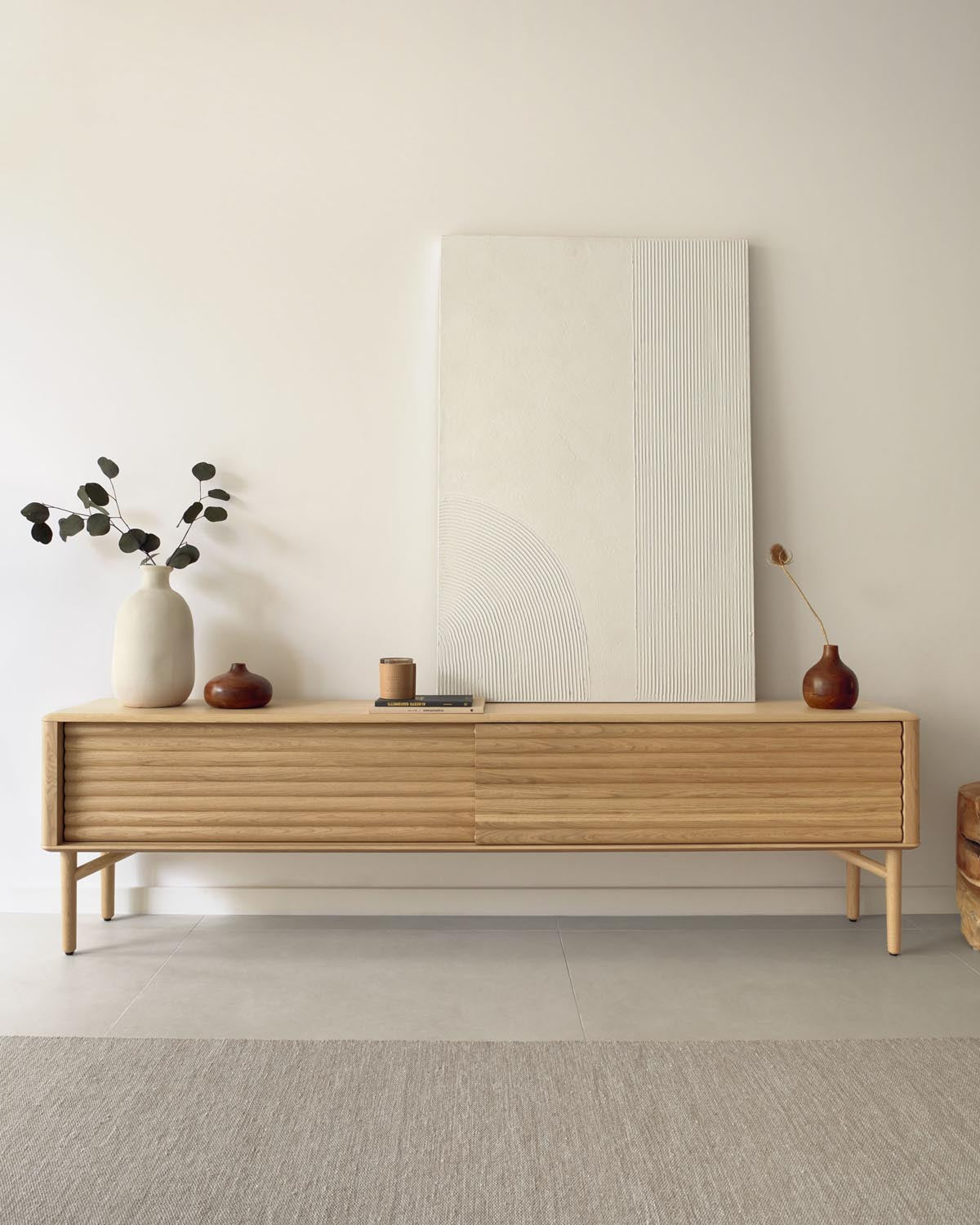 Lenon TV-Schrank 2 Türen aus massiver Eiche und Furnier 200 x 57 cm FSC MIX Credit