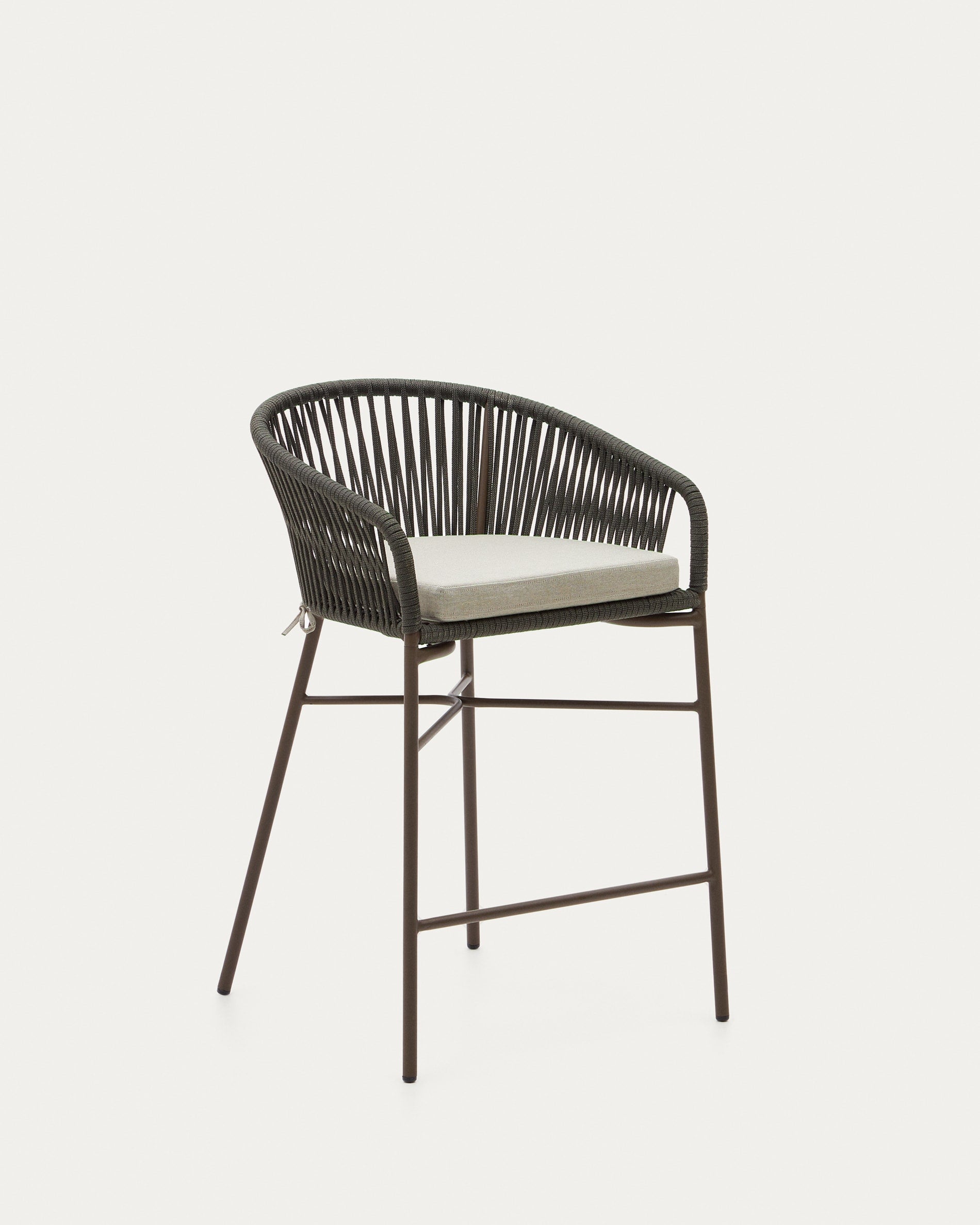 Moderner grüner Yanet Hocker aus Seil und Stahl, 58 cm hoch, für drinnen und draussen, stilvoll und langlebig.