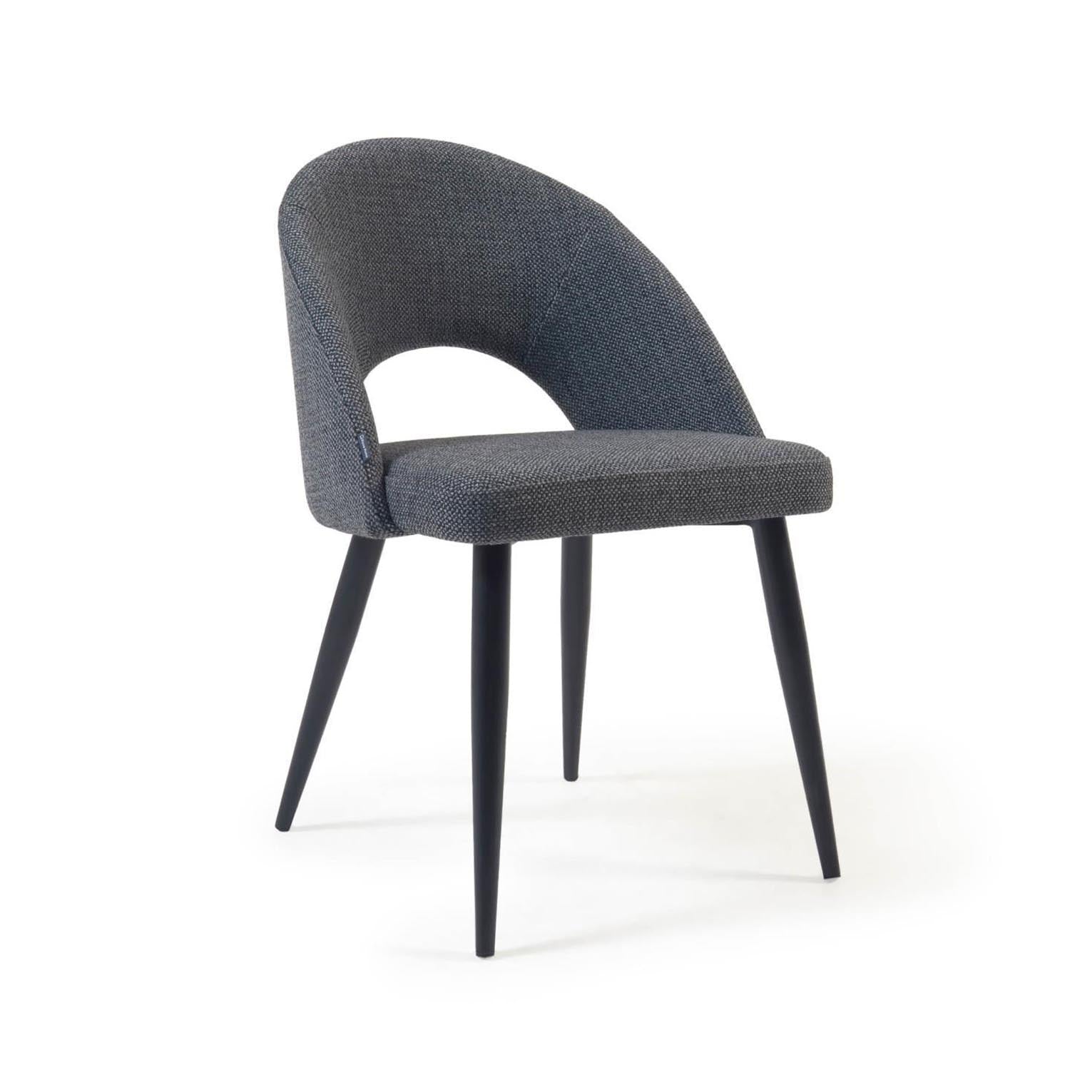 Sedia Mael grigio scuro con gambe in acciaio e finitura nera