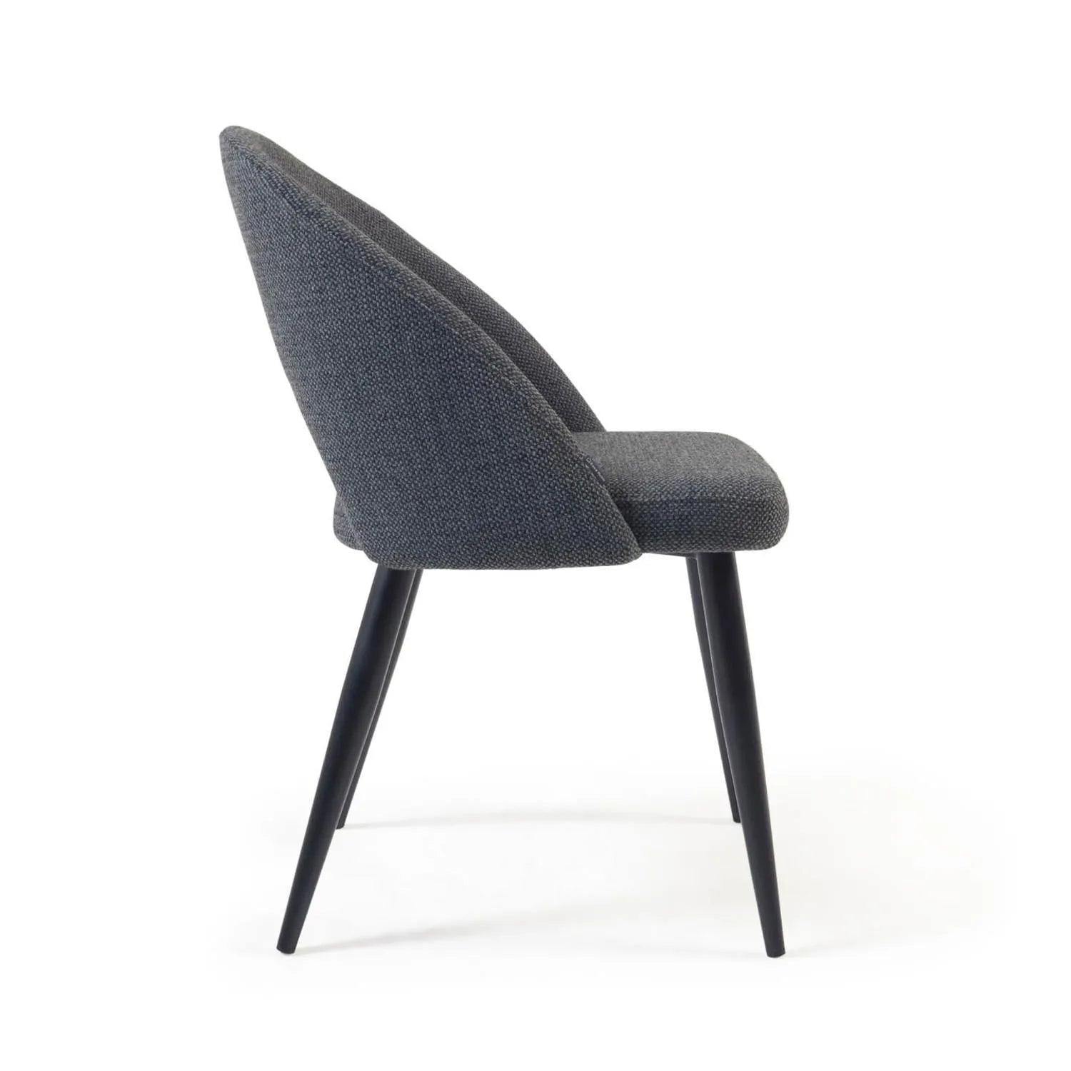 Eleganter Mael Stuhl: Dunkelgrau, Stahlbeine, schwarzes Design.