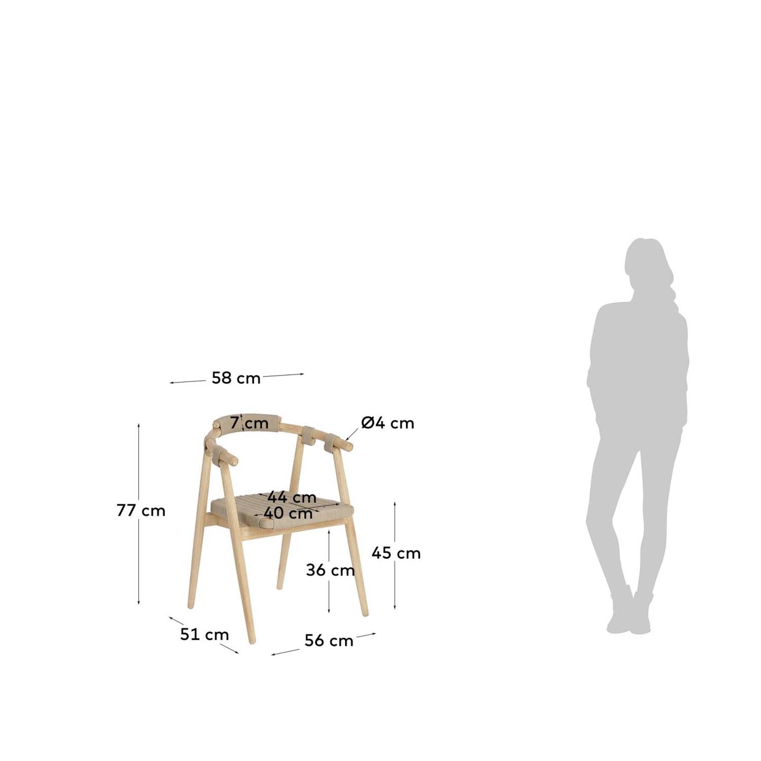 Entdecken Sie den Majela Stuhl von Kave Home: stapelbar, aus Eukalyptusholz mit eleganter Eichen-Optik und beigem Polster für höchsten Komfort.