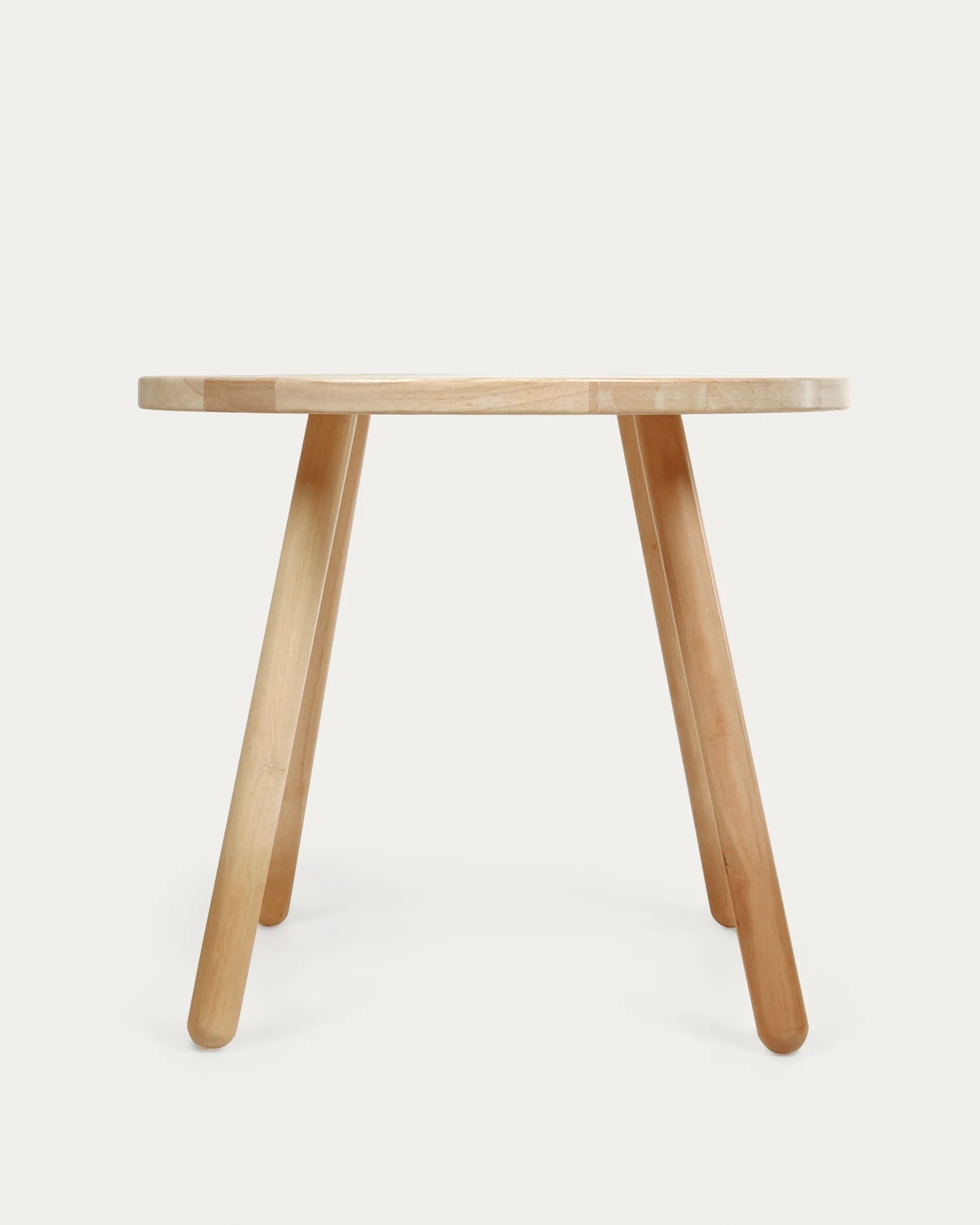 Runder Kindertisch Dilcia aus robustem Kautschukholz, Ø 55 cm, perfekt für Kinderzimmer und kreative Spiel- und Bastelstunden.