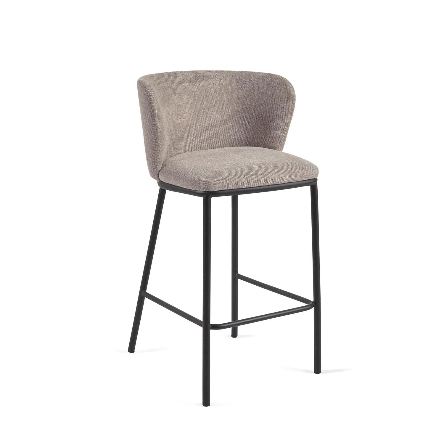 3D-Modell des Ciselia Hockers in hellbrauner Chenille, 65 cm hoch, ideal für Bars und Küchentheken.