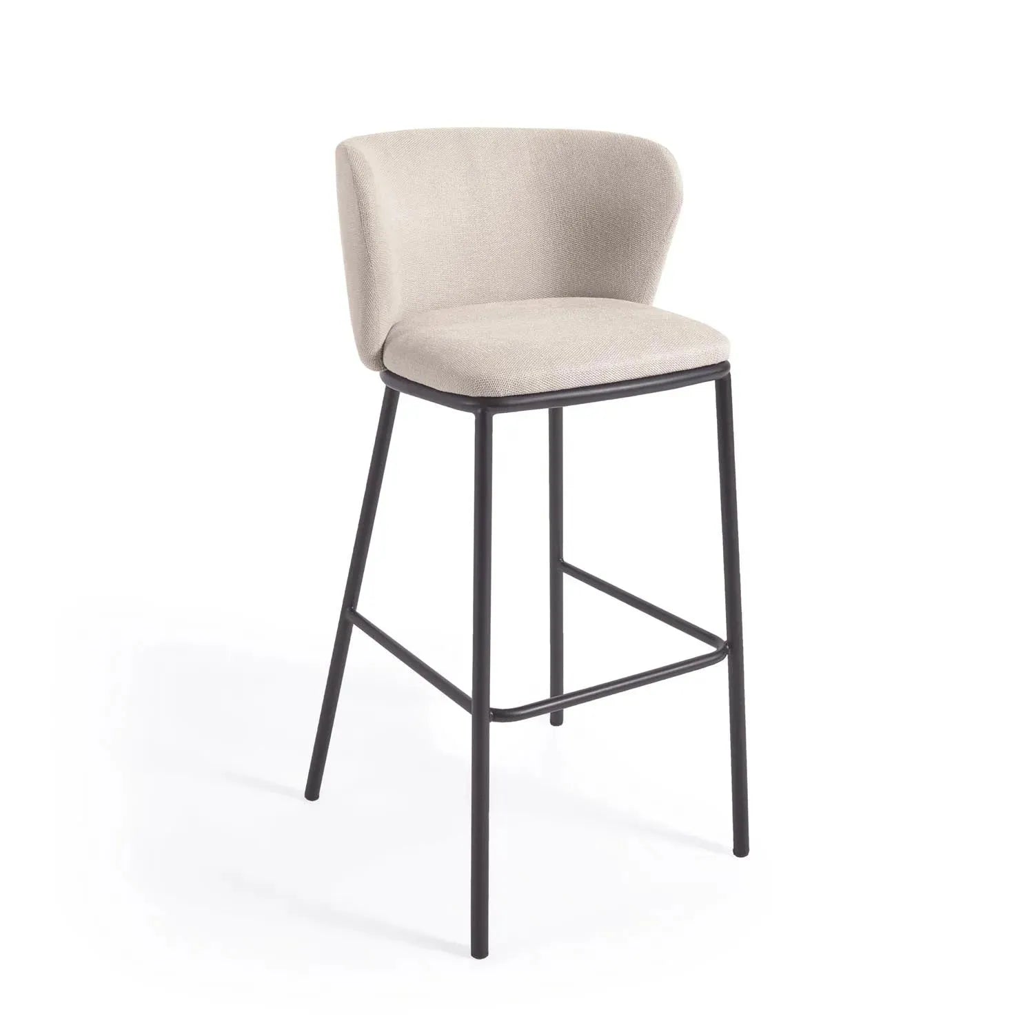 Ciselia Hocker 75 cm: Stilvoller Komfort in beigem Chenille von Kave Home.