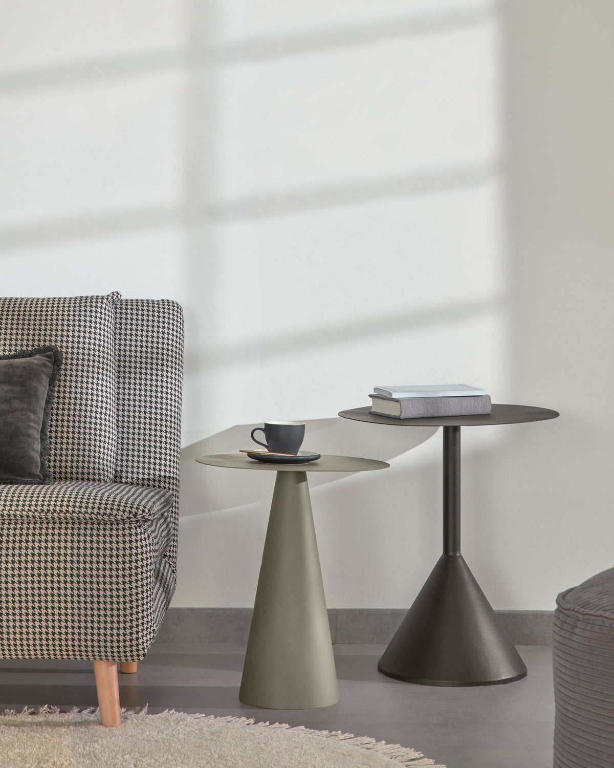 Shirel Beistelltisch Ø 40 cm grün in Grün präsentiert im Onlineshop von KAQTU Design AG. Beistelltisch ist von Kave Home