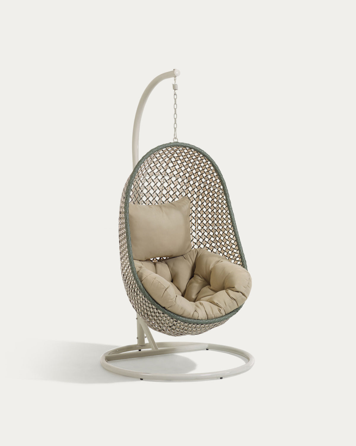 Hängesessel Cira mehrfärbig mit Standfuss in Hellgrau in Grün präsentiert im Onlineshop von KAQTU Design AG. Hängestuhl ist von Kave Home
