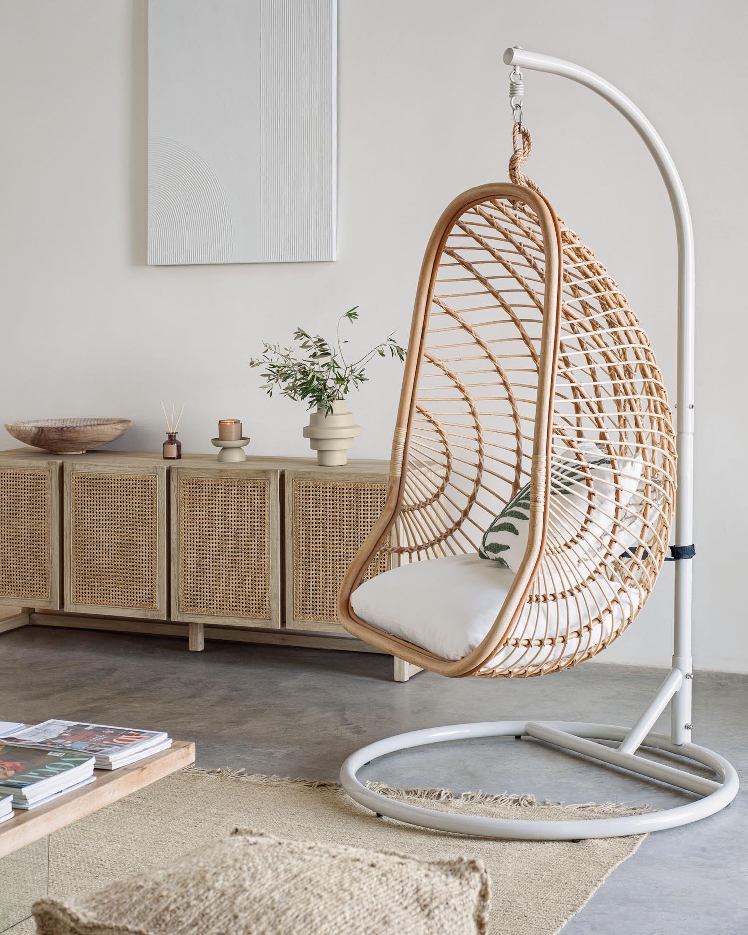 Ekaterina hanging chair with stand