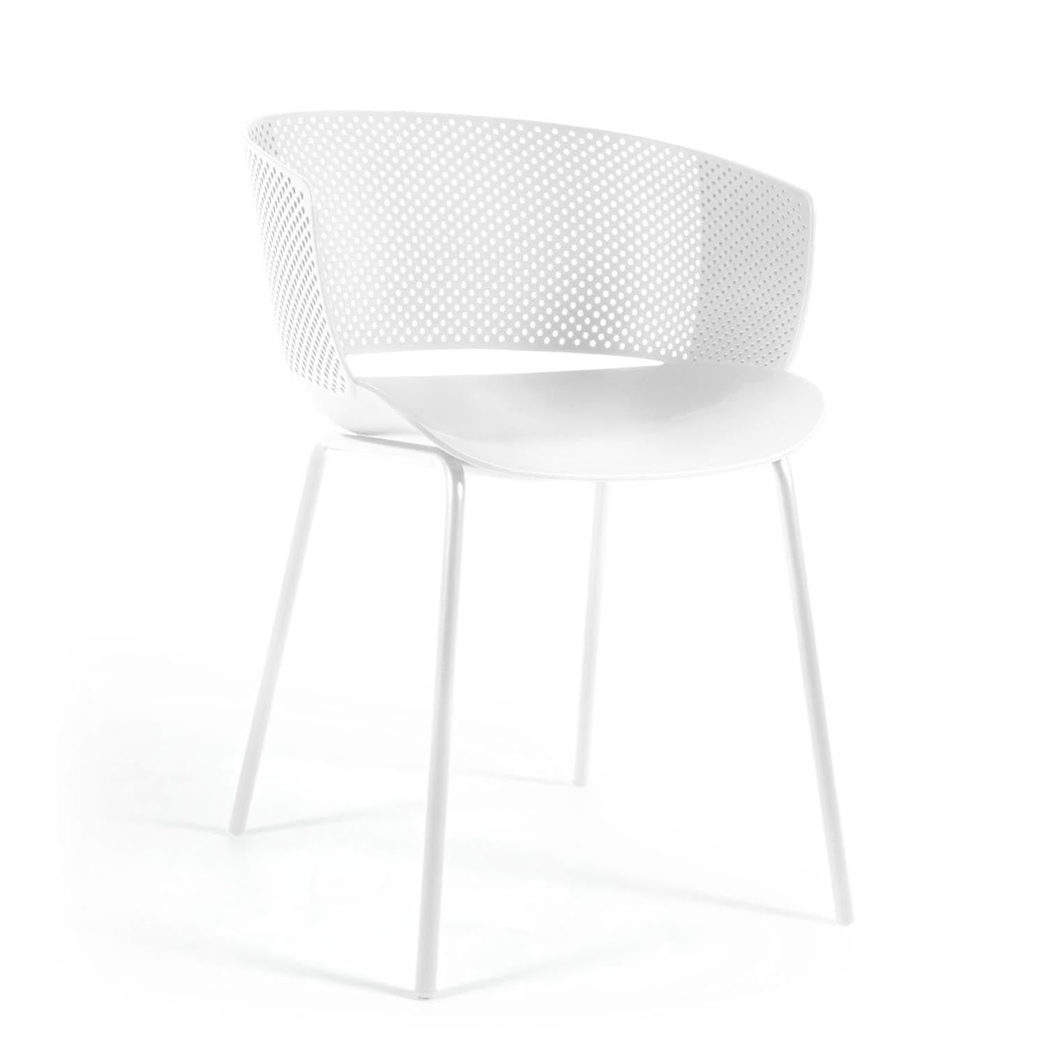 Eleganter Yeray Stuhl von Kave Home: UV-beständig, robust, aus recycelbarem Polypropylen und Stahl. Perfekt für Garten und Terrasse.