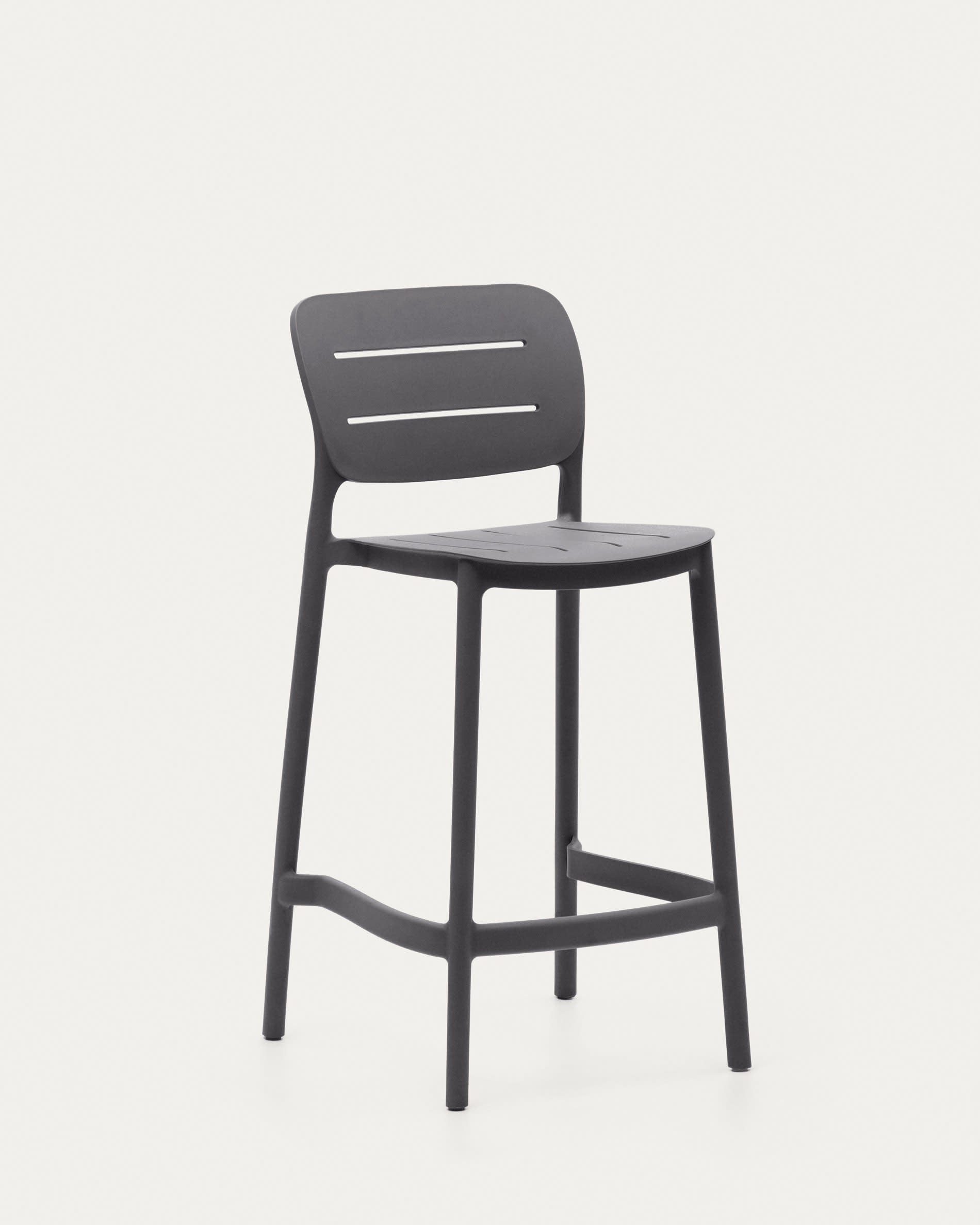 3D-Modell des stapelbaren Morella Outdoor-Hockers in Grau, robust und UV-beständig, ideal für Terrasse und Garten.