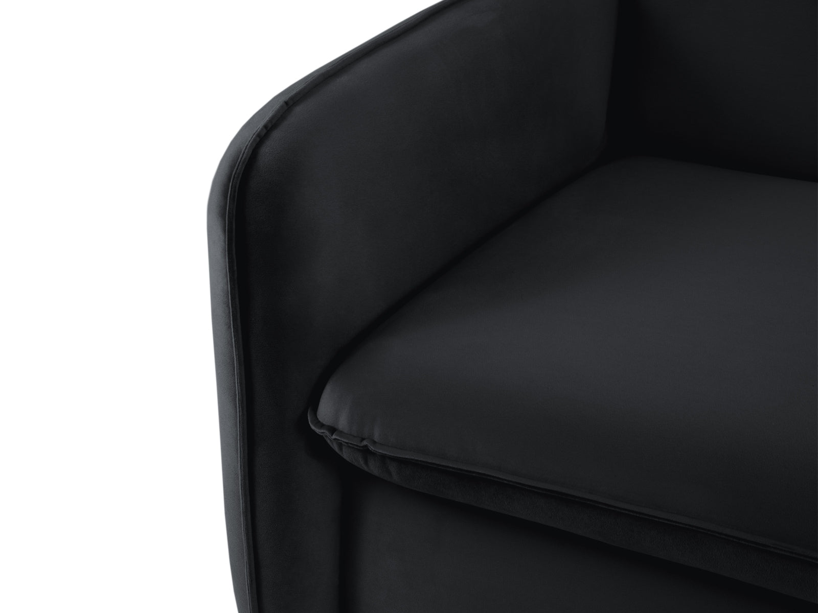 Erleben Sie das vielseitige Vienna Velour Sofa mit Schlaffunktion von Cosmopolitan Design – ideal für kleine Räume und gemütliche Übernachtungen.