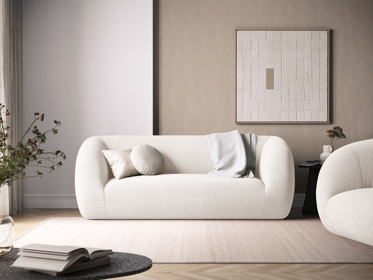 Essen Boucle Sofa 2 Sitzer in White-Baloo präsentiert im Onlineshop von KAQTU Design AG. 2er Sofa ist von Cosmopolitan Design