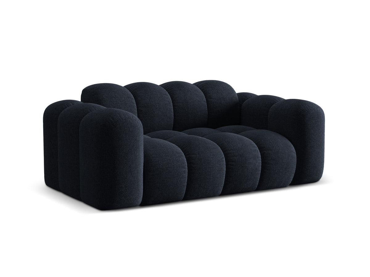2-Sitzer Sofa Treno in Navy Blue-Eden präsentiert im Onlineshop von KAQTU Design AG. 2er Sofa ist von Cosmopolitan Design